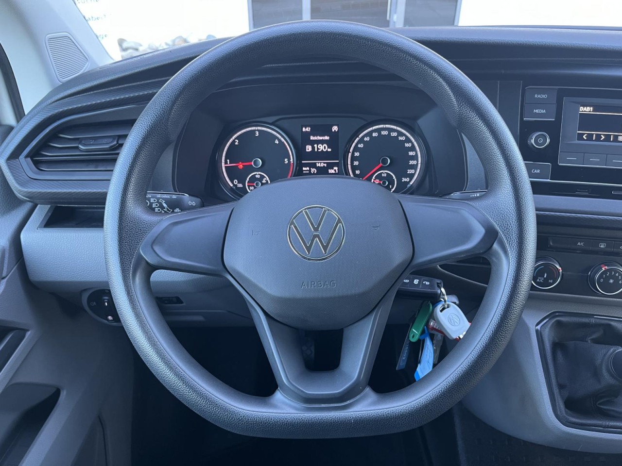 Transporter Kasten T6.1 KR 2,0 TDI (AHK+Klima+PDC)