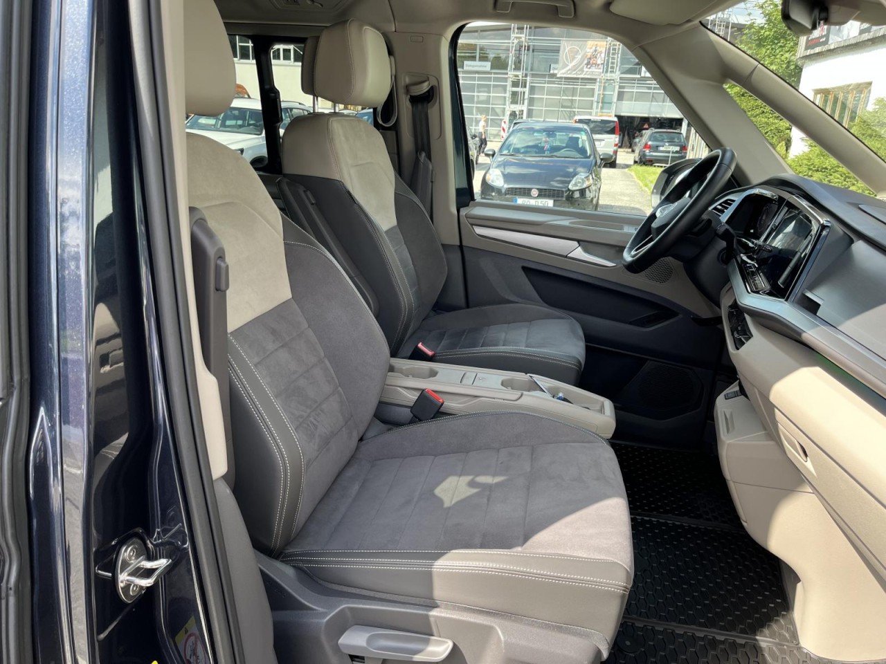 Multivan T7 2,0 TDI DSG Life LÜ (IQLight+Sithzg.+Standhzg.)