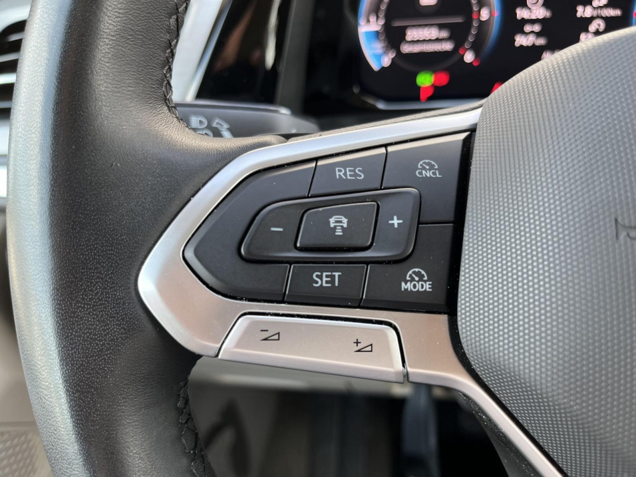 Multivan T7 2,0 TDI DSG Life LÜ (IQLight+Sithzg.+Standhzg.)