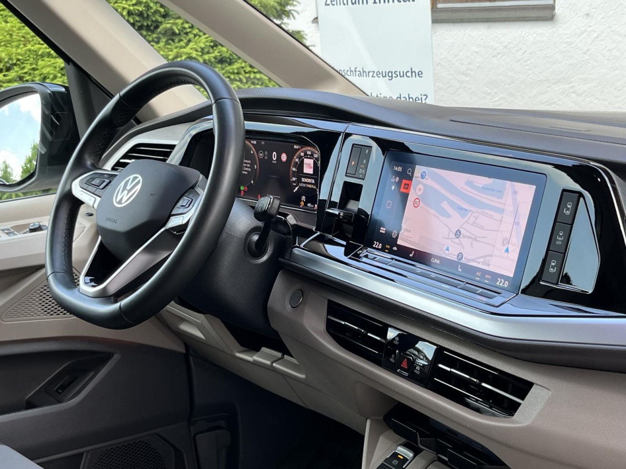 Multivan LÜ 2,0 TDI DSG (IQ.Light+Navi+Standhzg.)