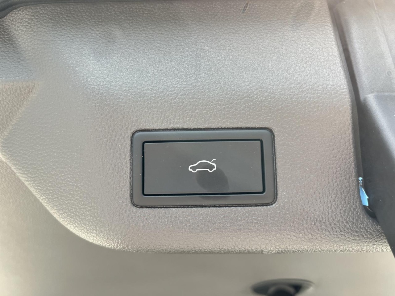Multivan LÜ 2,0 TDI DSG (IQ.Light+Navi+Standhzg.)