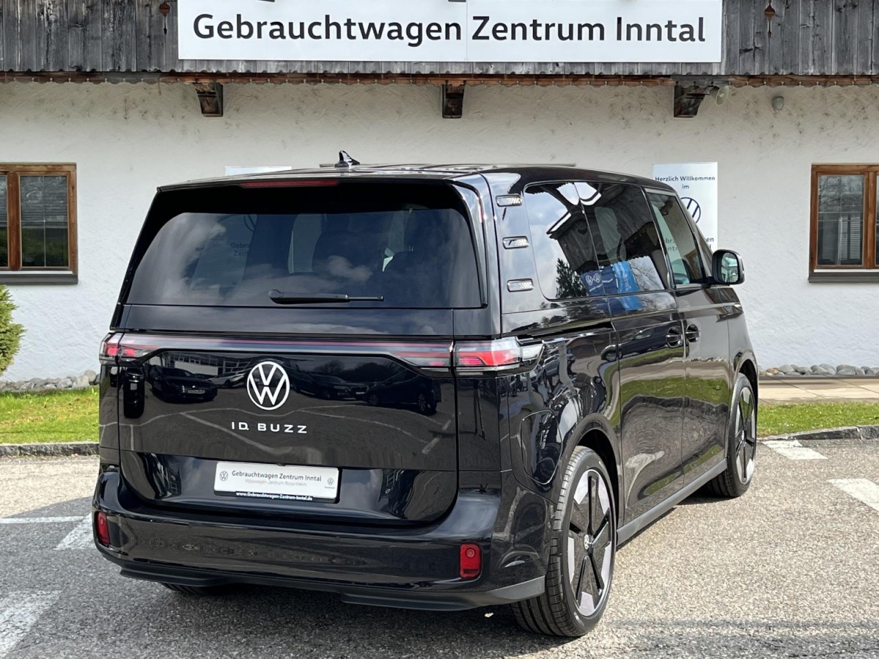 ID.Buzz ID Buzz Pro 150 kw CCS KR (AHK+IQ-Light+Navi)