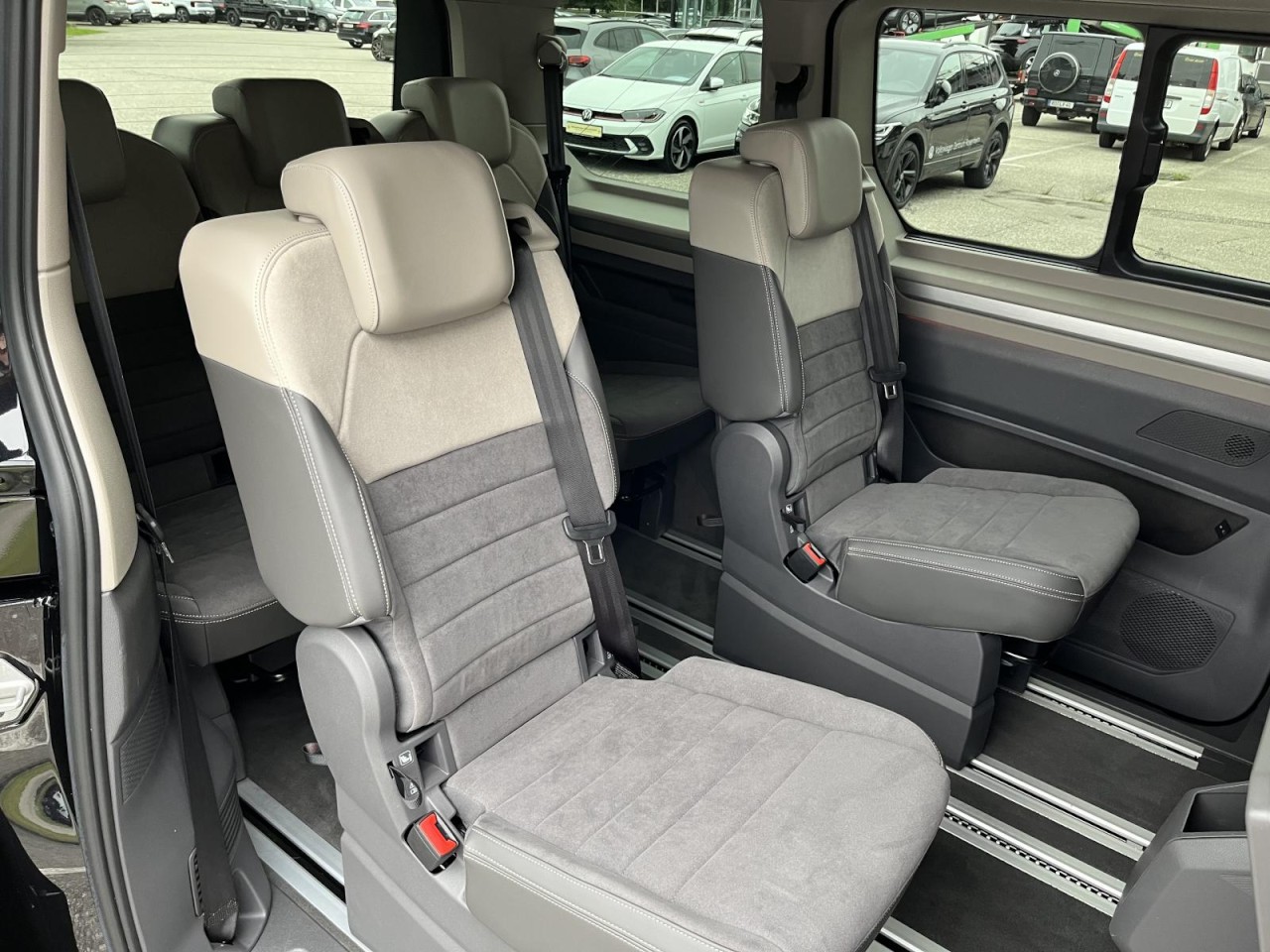 Multivan T7 KÜ 2,0 TDI DSG Life (IQ.Light+AHK+Sitzhzg.)