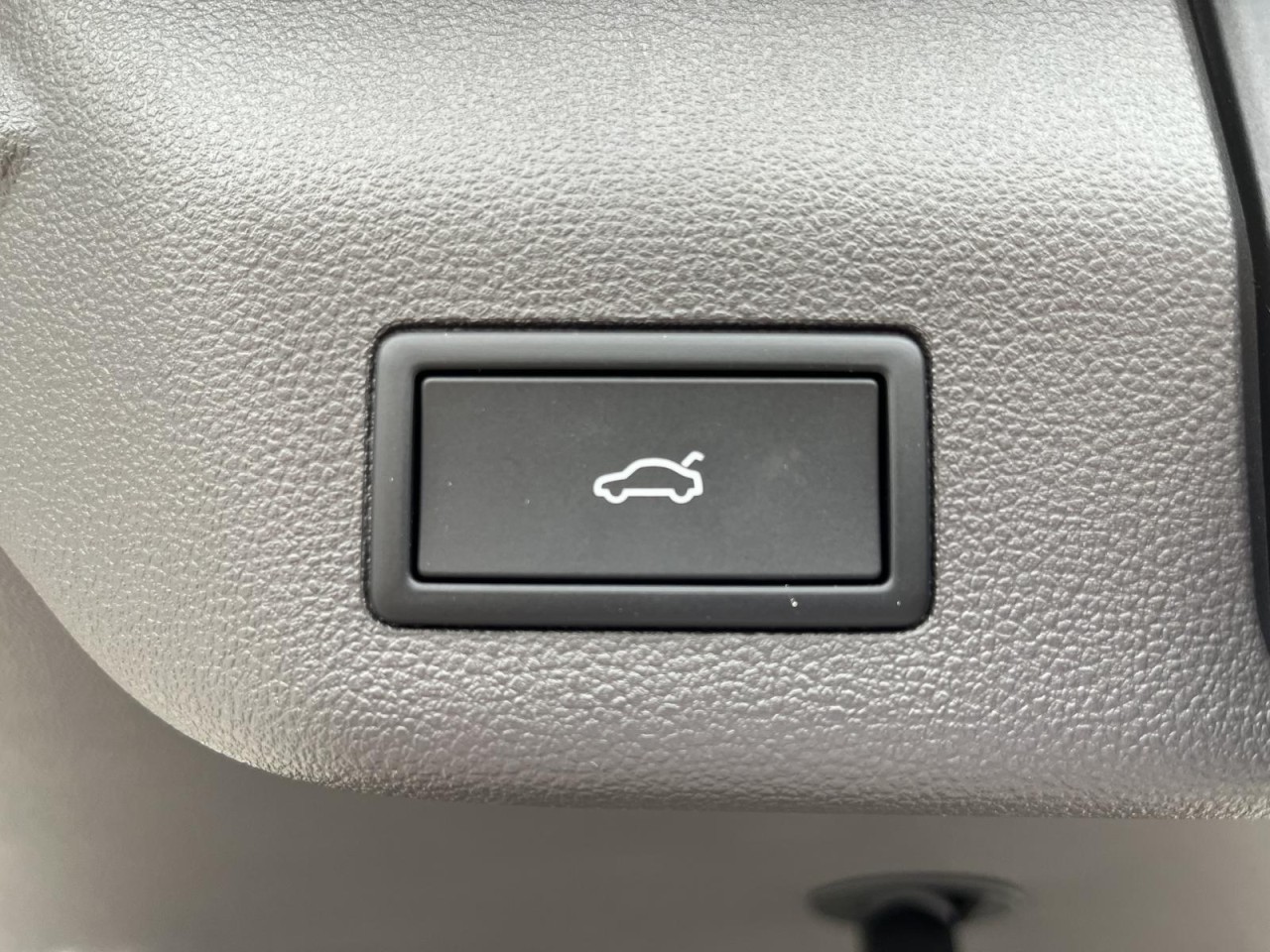 Multivan T7 KÜ 2,0 TDI DSG Life (IQ.Light+AHK+Sitzhzg.)