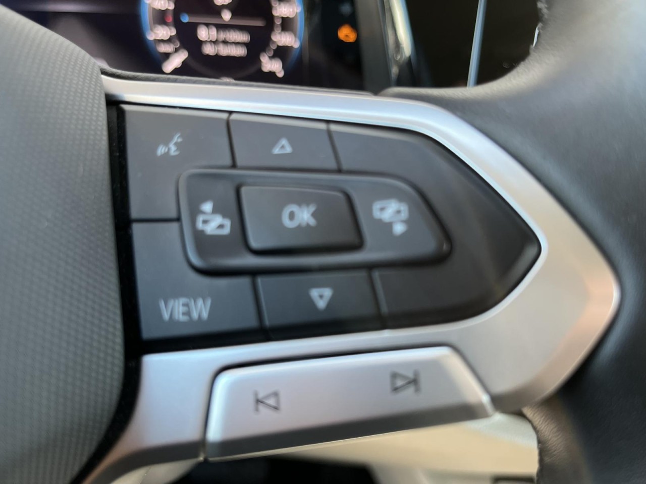 Multivan T7 Life KÜ 2,0 TDI DSG (LED+Navi+Standhzg.+AHK)