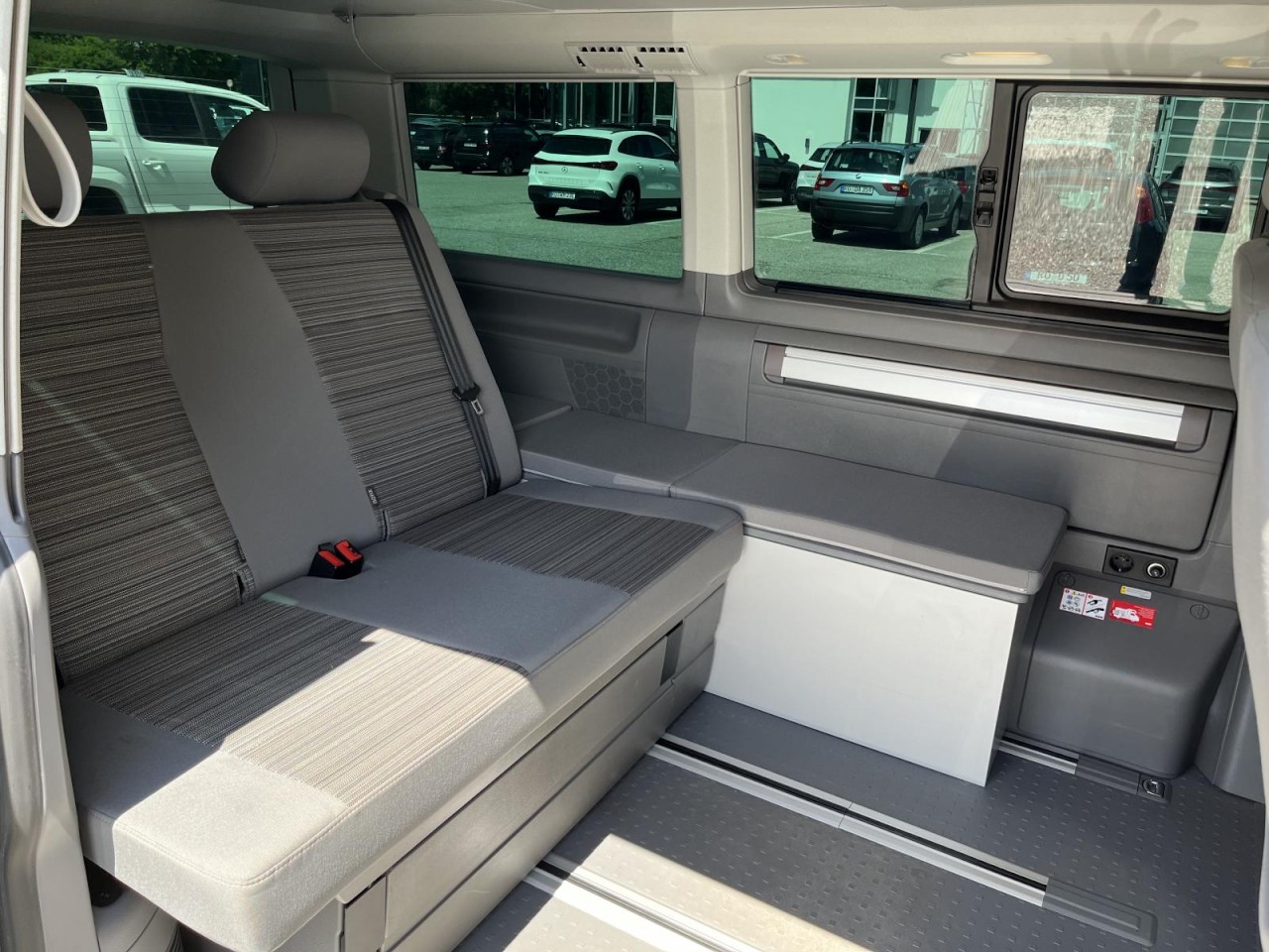 California T6.1 Beach Camper Edition 2,0 TDI DSG 4Motion (Nav+AHK)