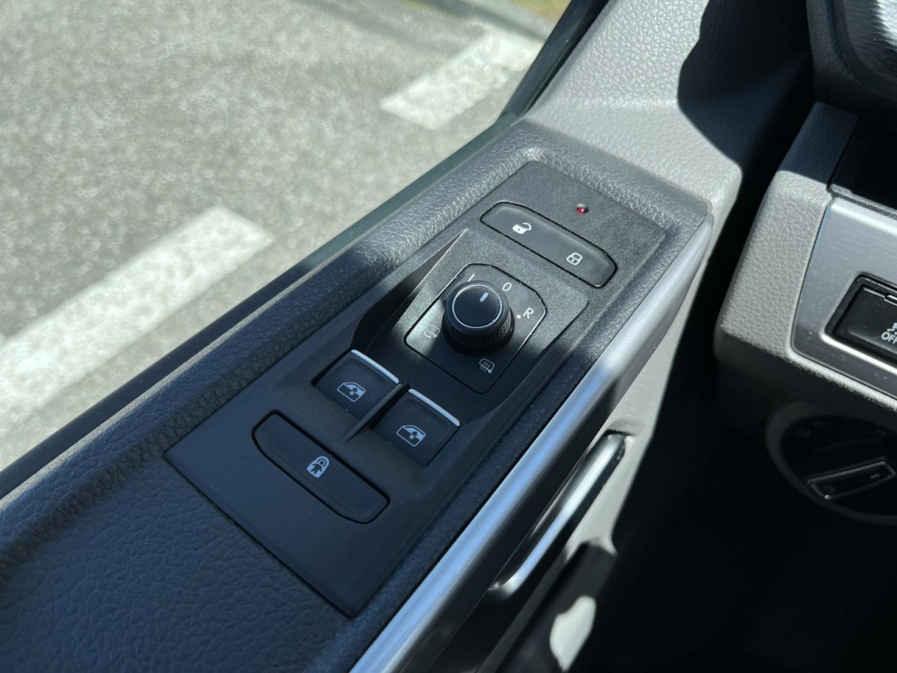 California T6.1 Beach Camper Edition 2,0 TDI DSG 4Motion (Nav+AHK)