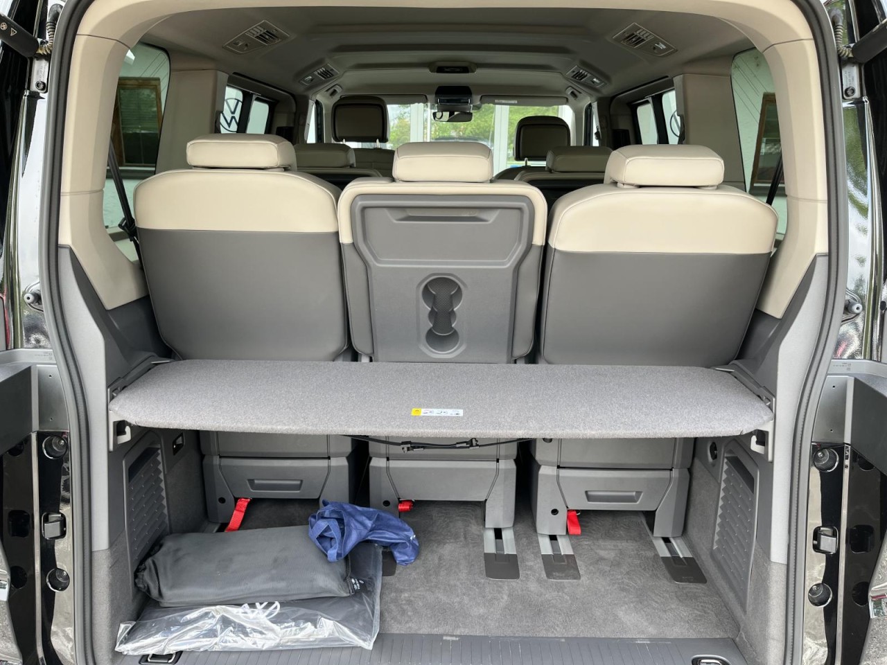 Multivan T7 2,0 TDI DSG Life (Standhzg.+IQLight)