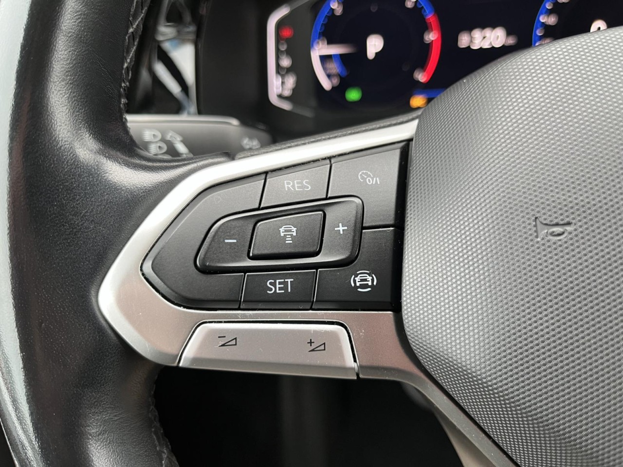 Multivan T6.1 Generation Six 2,0 TDI (AHK+LED+Standhzg.)