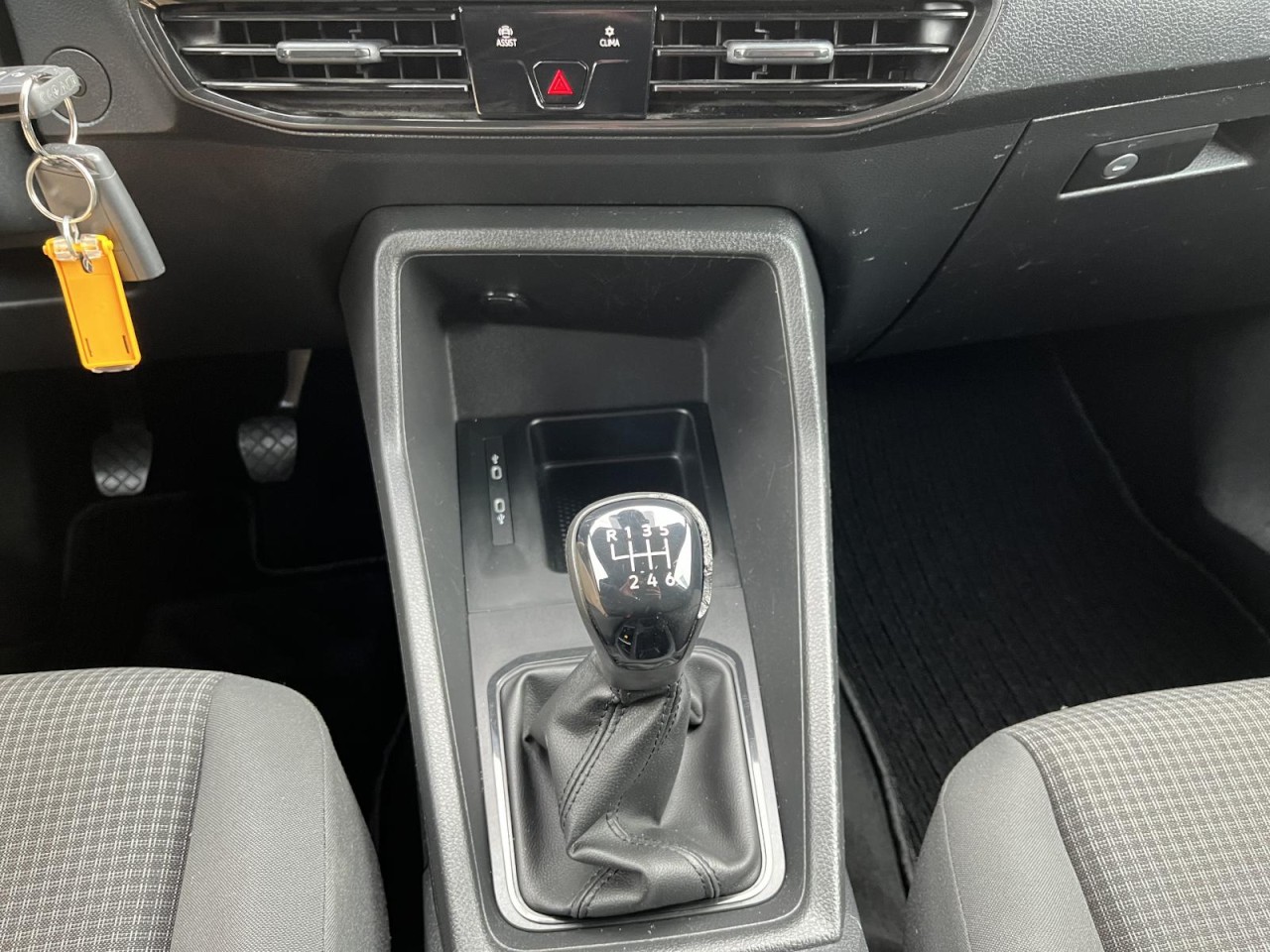 Caddy Maxi Cargo 2,0 TDI (AHK+Klima+Navi+RearView)