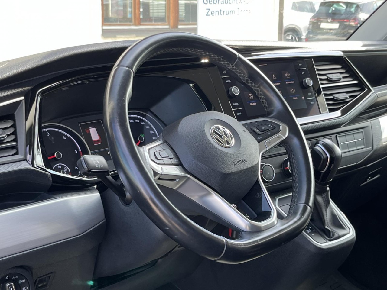 Multivan T6.1 Comfortline 2,0 TDI DSG (Standh.+Navi+RearView)
