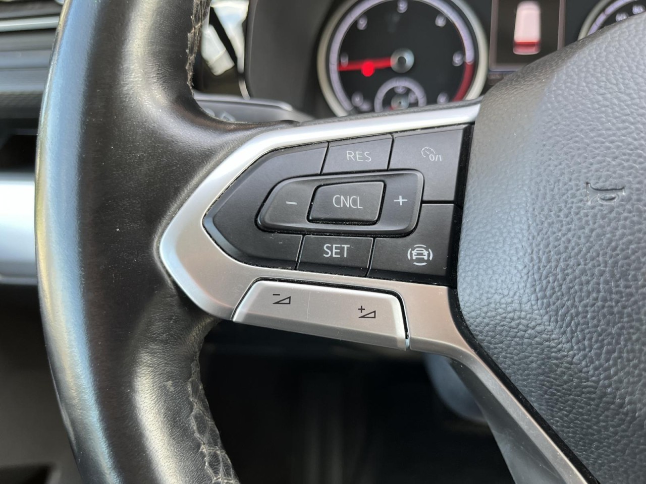 Multivan T6.1 Comfortline 2,0 TDI DSG (Standh.+Navi+RearView)