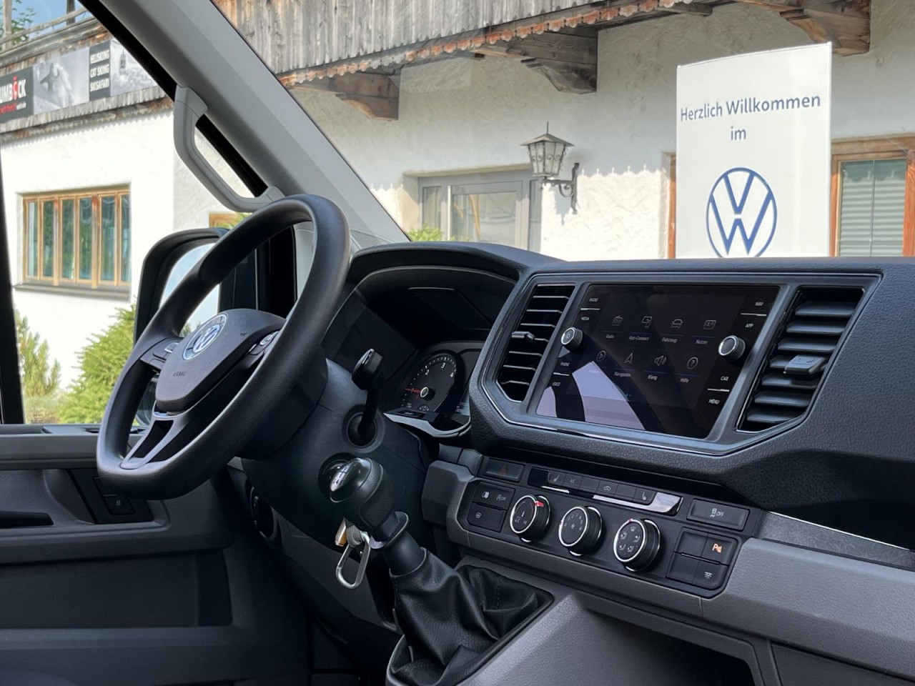 Crafter 35 Kasten MR HD 2,0 TDI (Sitzhzg.+AHK+RearView)