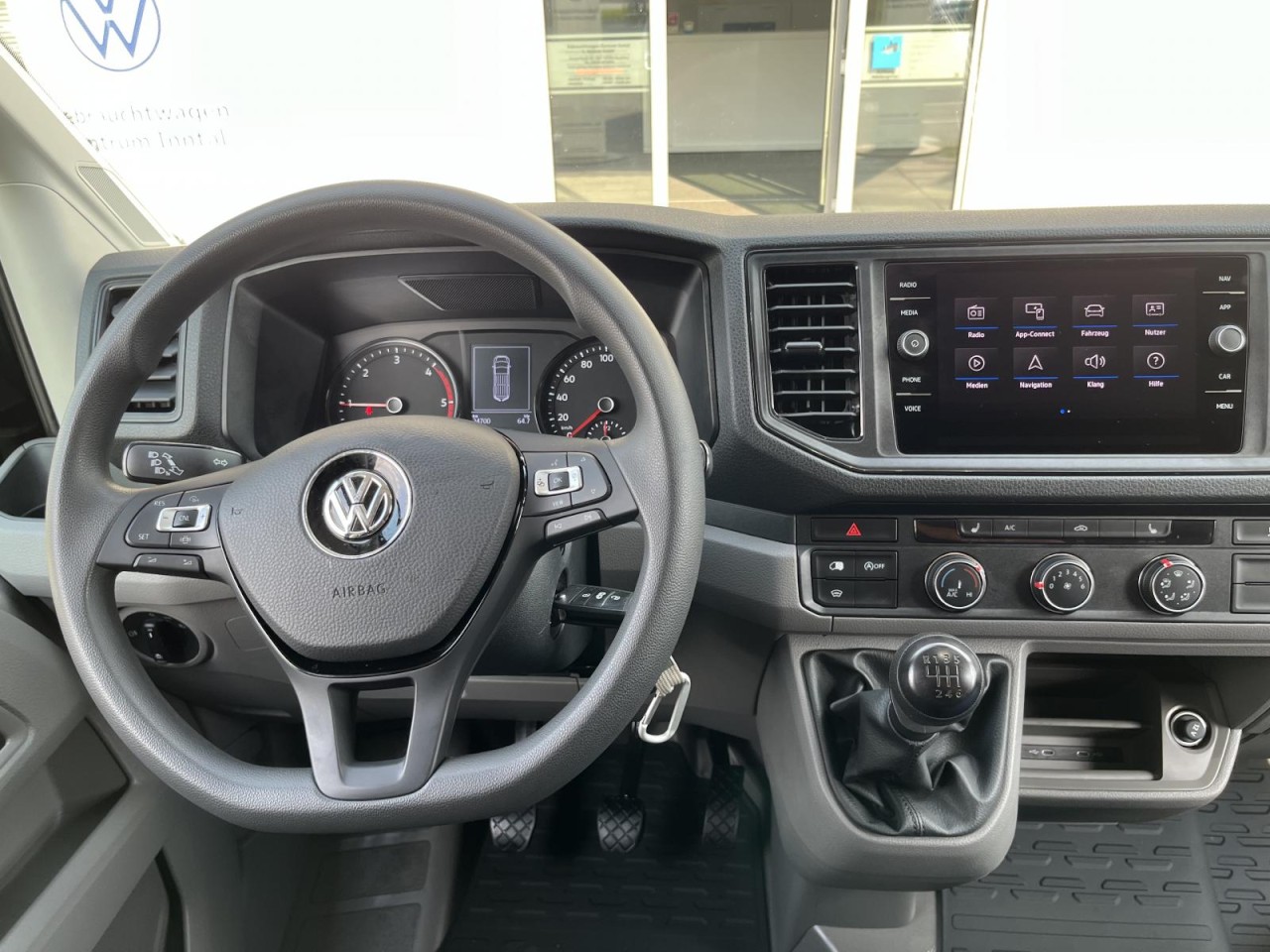 Crafter 35 Kasten MR HD 2,0 TDI (Sitzhzg.+AHK+RearView)