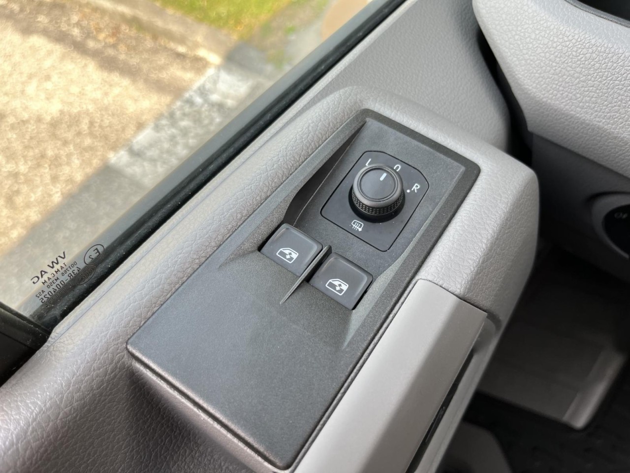 Crafter 35 Kasten MR HD 2,0 TDI (Sitzhzg.+AHK+RearView)