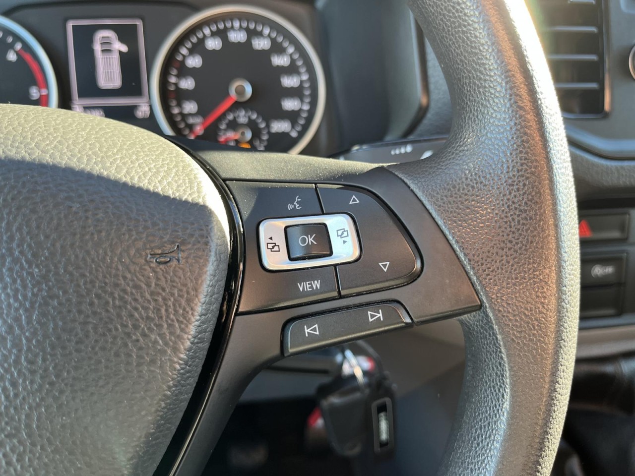 Crafter Crafter MR HD 2,0 TDI (Klima+RearView+Standhzg.)