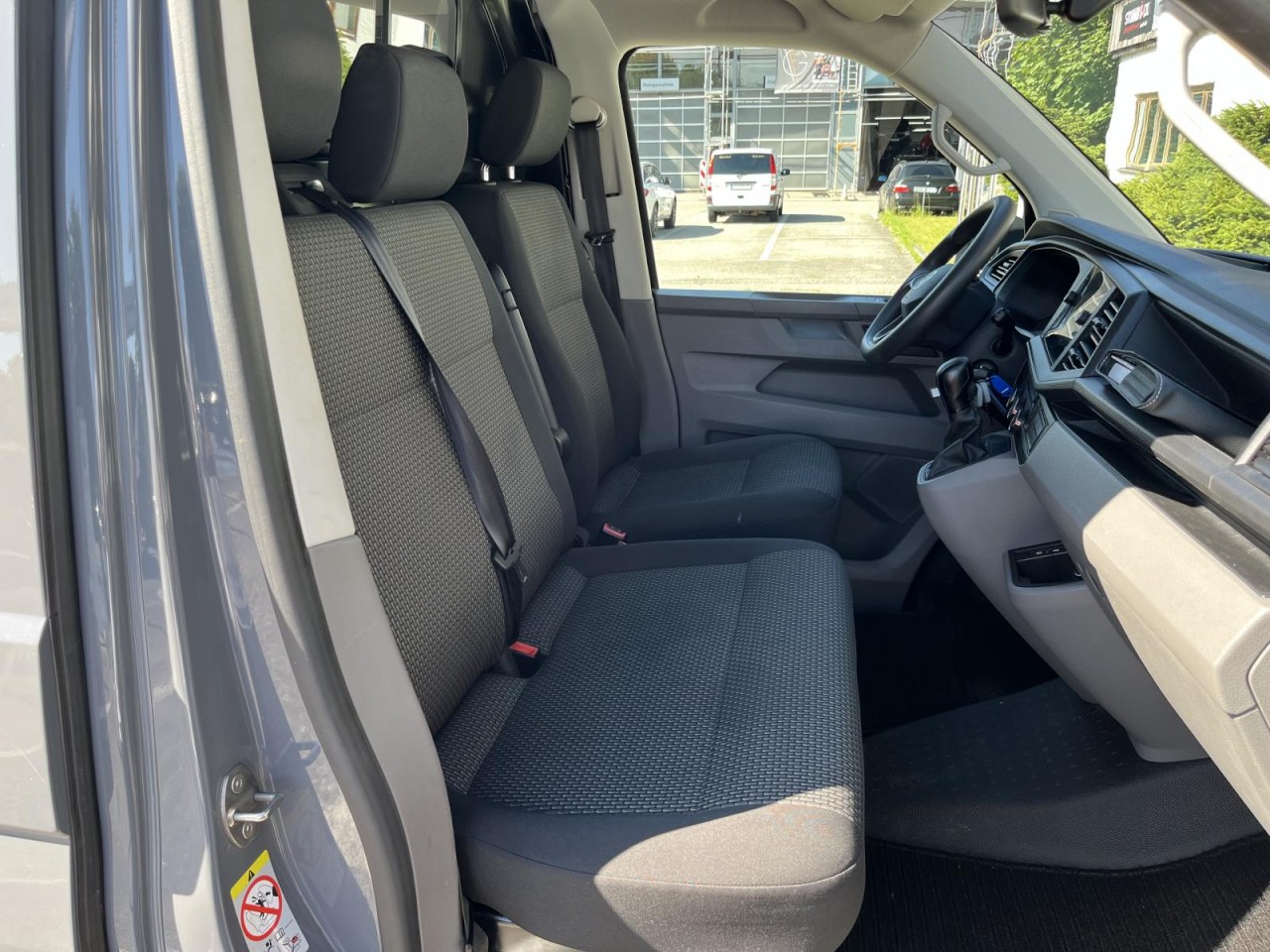 Transporter Kasten T6.1 KR 2,0 TDI DSG (AHK+Navi+Kamera)