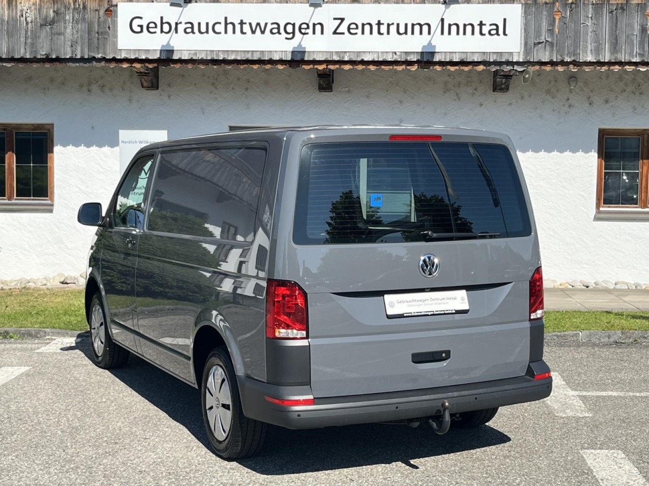 Transporter Kasten T6.1 KR 2,0 TDI DSG (AHK+Navi+Kamera)