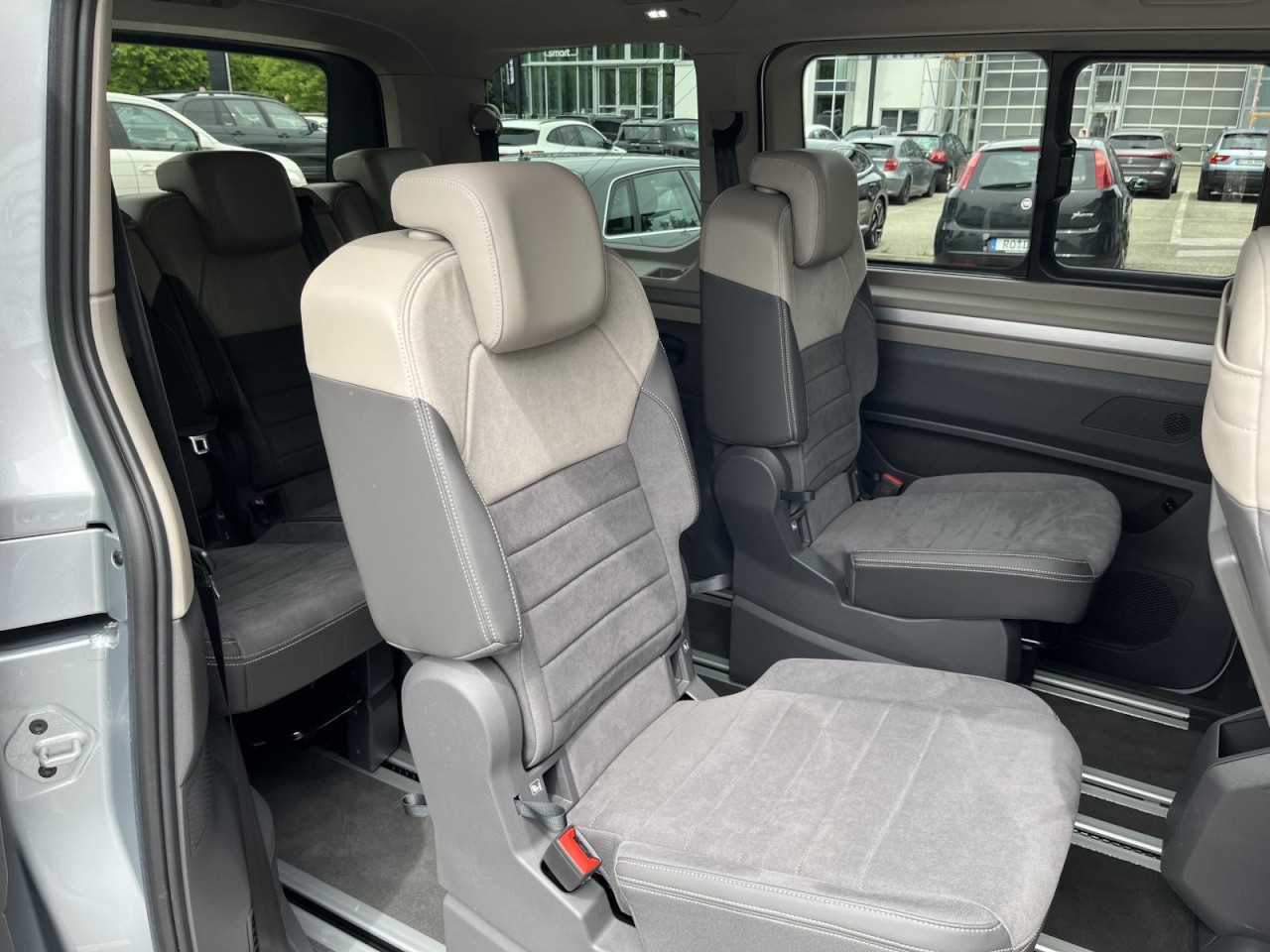 Multivan T7 Life KÜ 2,0 TDI DSG (Matrix+Navi+Standhzg.)