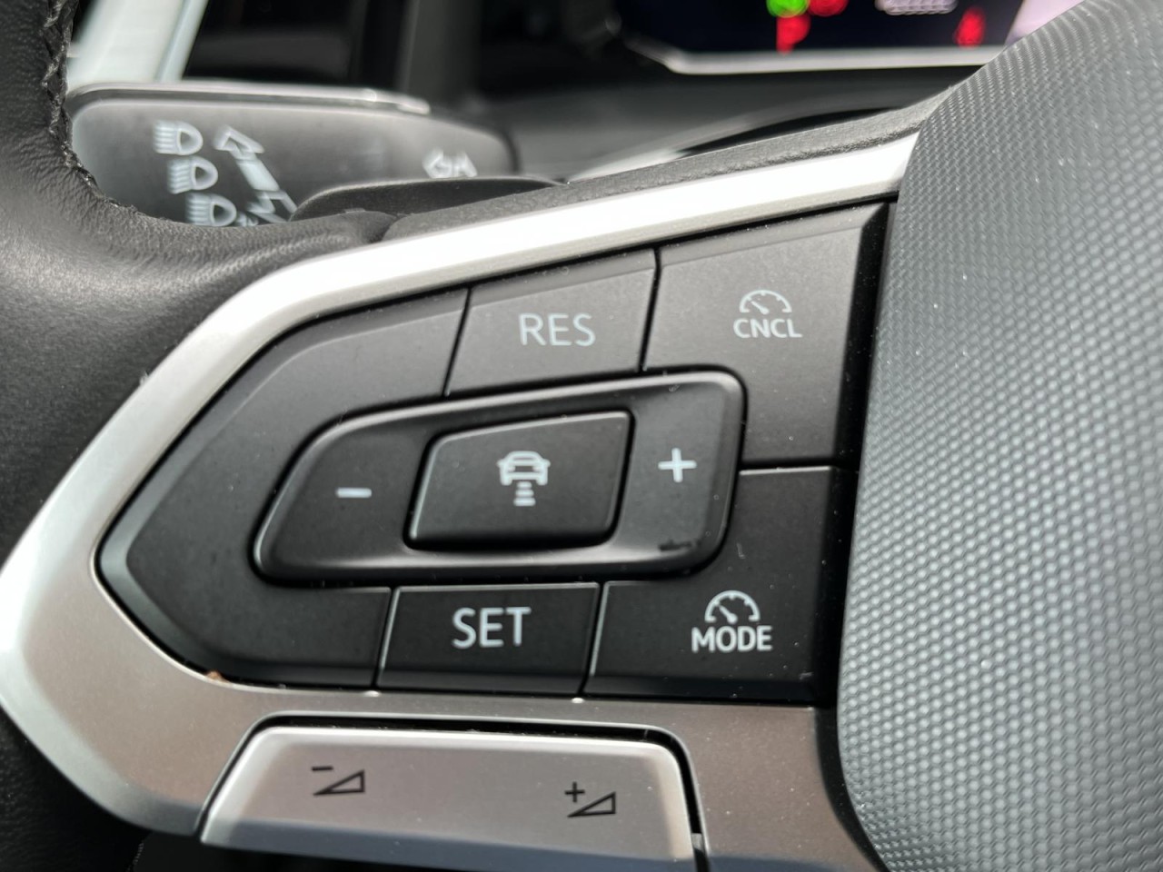 Multivan T7 Life KÜ 2,0 TDI DSG (Matrix+Navi+Standhzg.)
