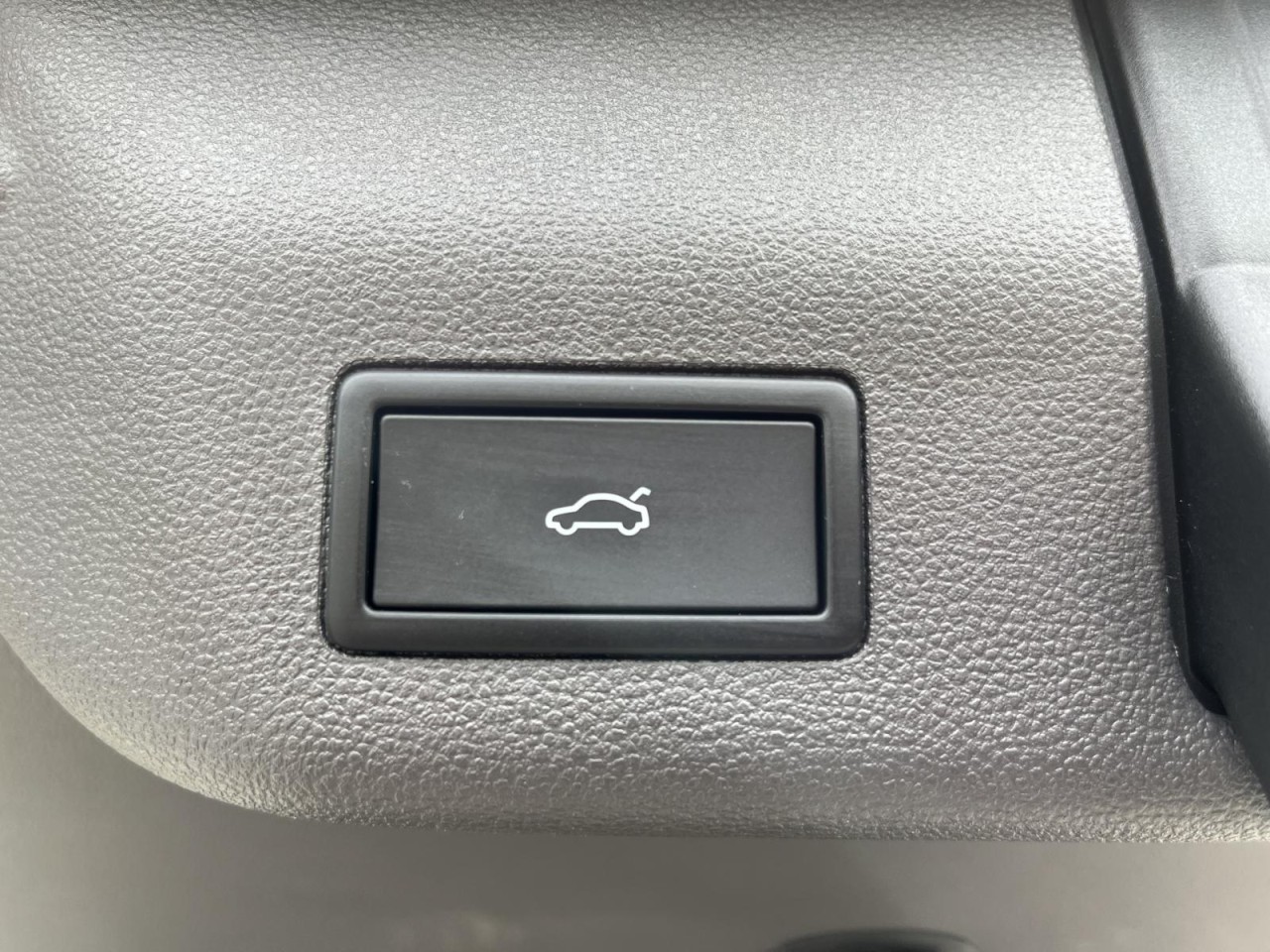 Multivan T7 Life KÜ 2,0 TDI DSG (Matrix+Navi+Standhzg.)
