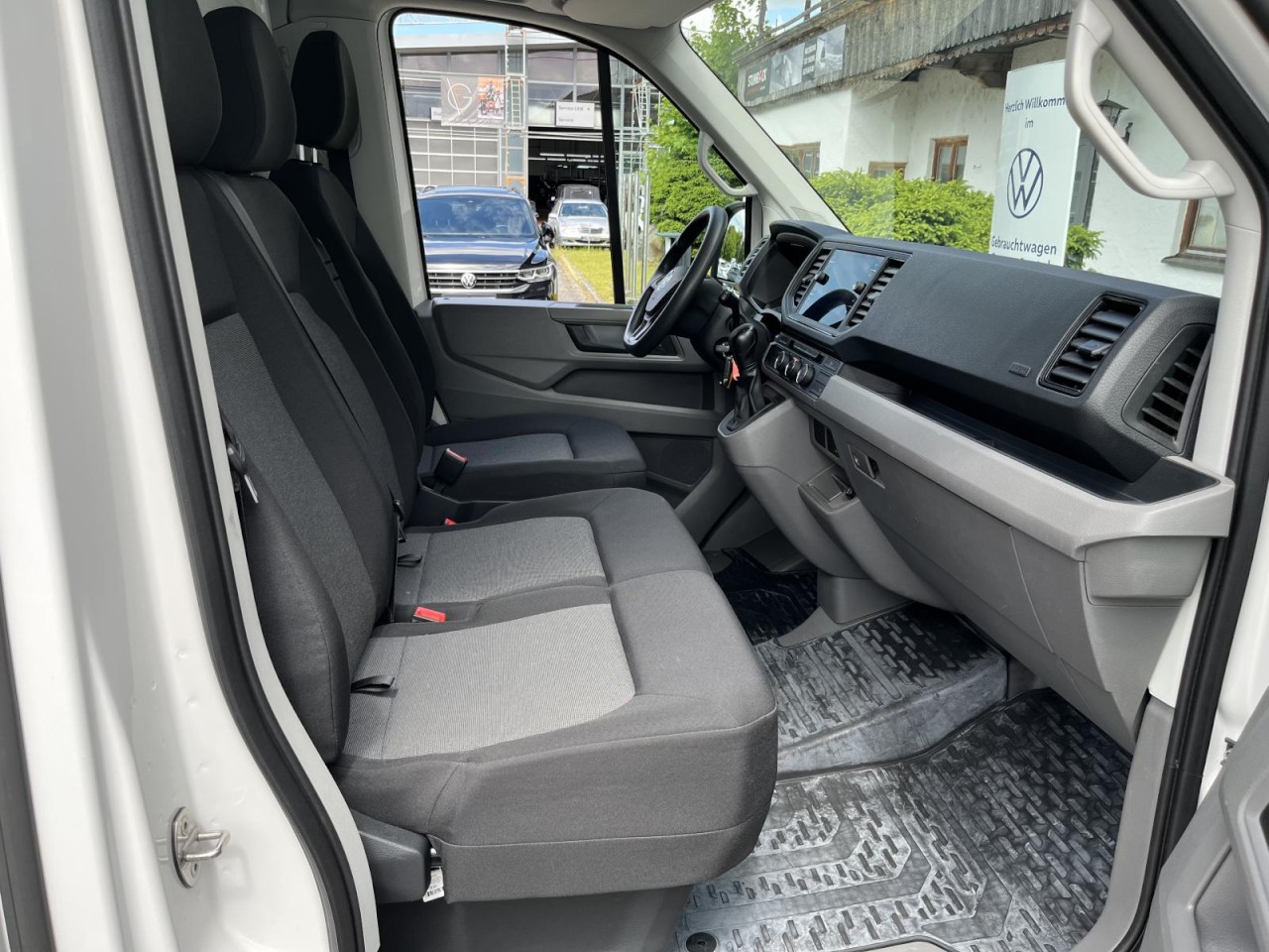 Crafter EK MR Kofferaufbau LBW 2,0 TDI DSG (Klima,Navi,Kamera,)