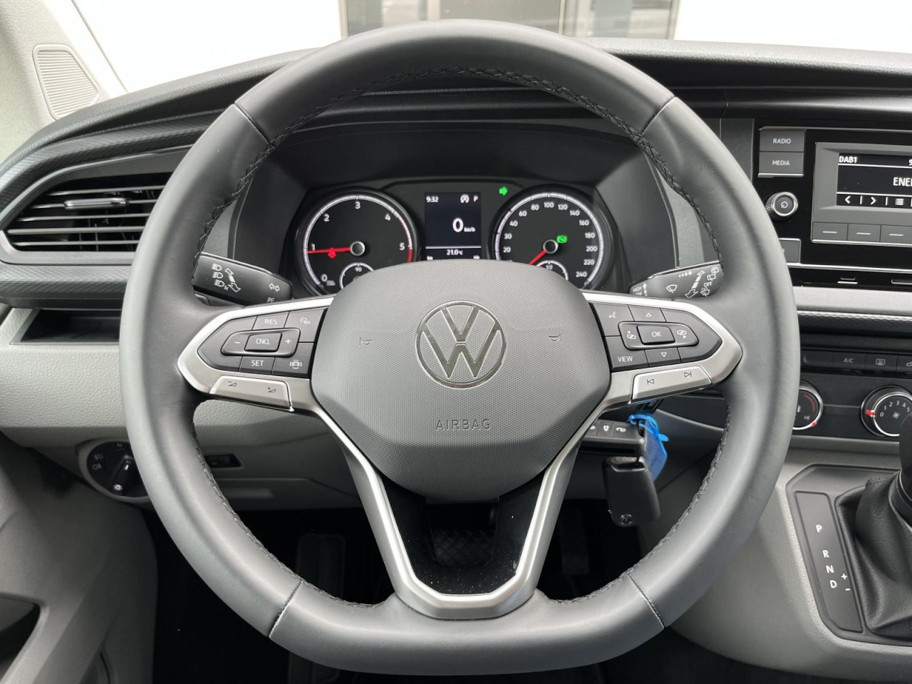 Transporter Kombi T6.1 AMF SmartTourer 2,0 TDI DSG (Küche+Aufstelldach)