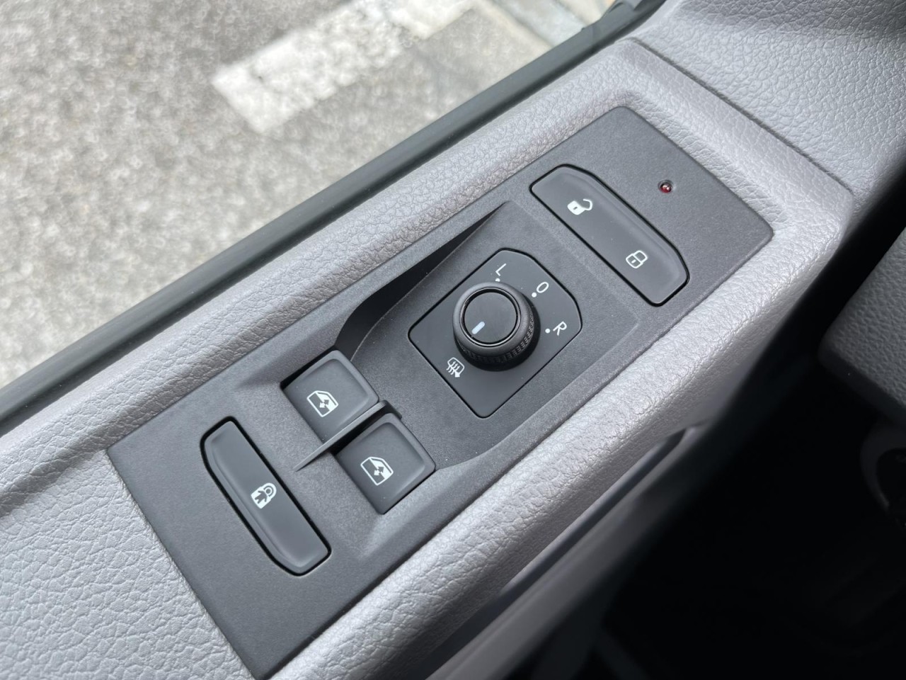 Transporter Kombi T6.1 AMF SmartTourer 2,0 TDI DSG (Küche+Aufstelldach)