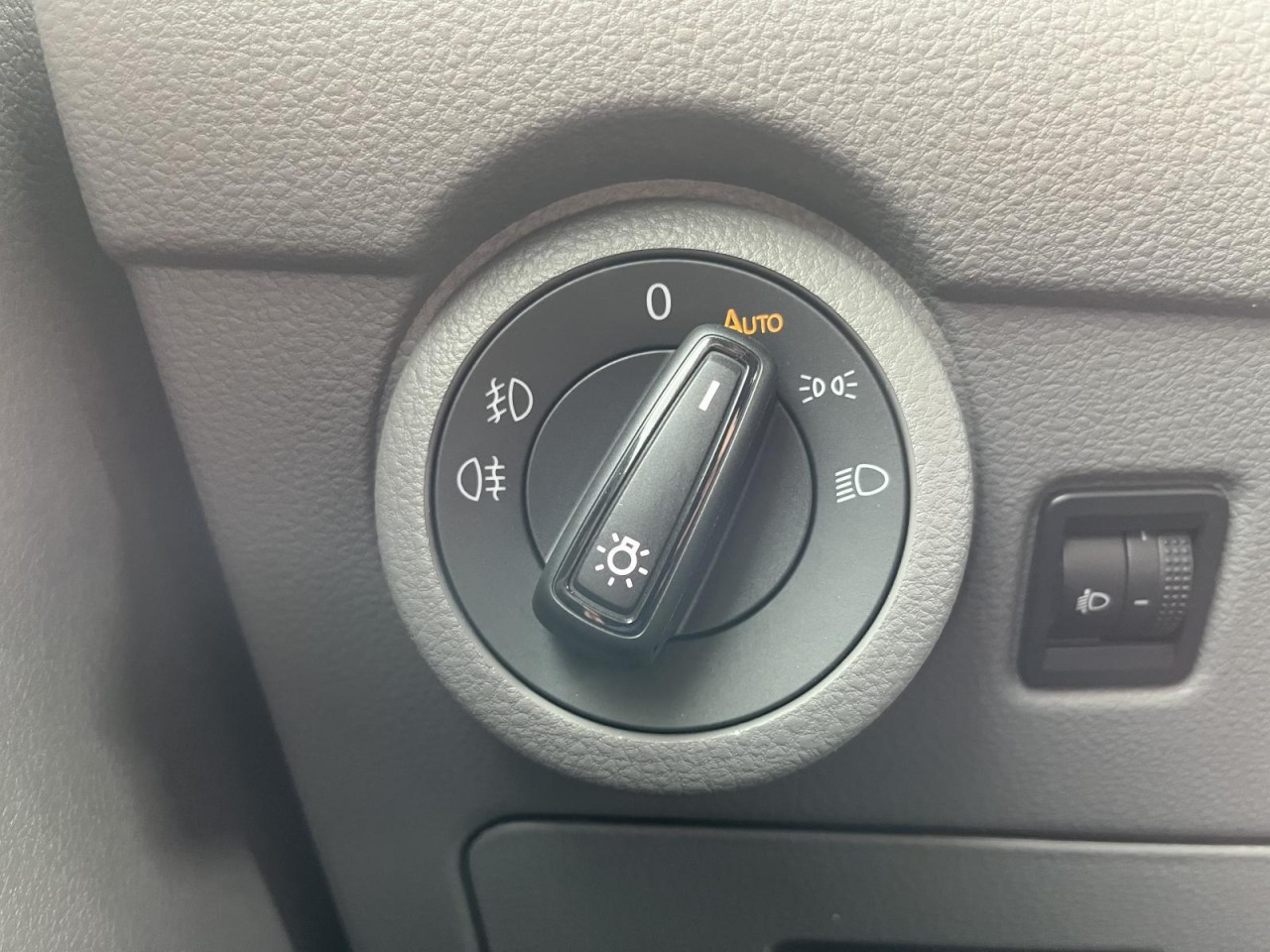 Transporter Kombi T6.1 AMF SmartTourer 2,0 TDI DSG (Küche+Aufstelldach)
