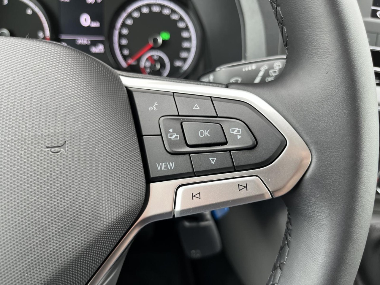 Transporter Kombi T6.1 AMF SmartTourer 2,0 TDI DSG (Küche+Aufstelldach)