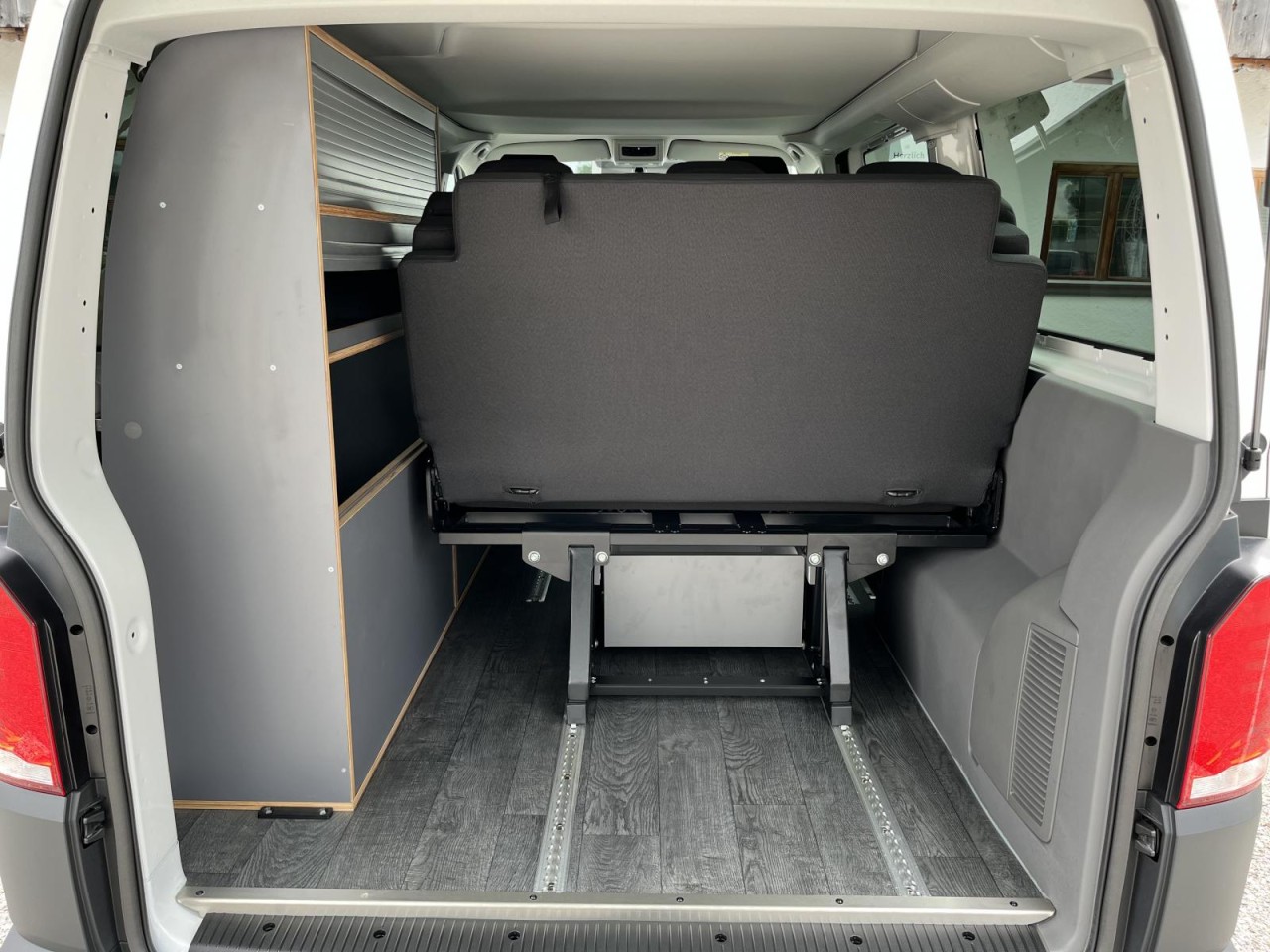 Transporter Kombi T6.1 AMF SmartTourer 2,0 TDI DSG (Küche+Aufstelldach)