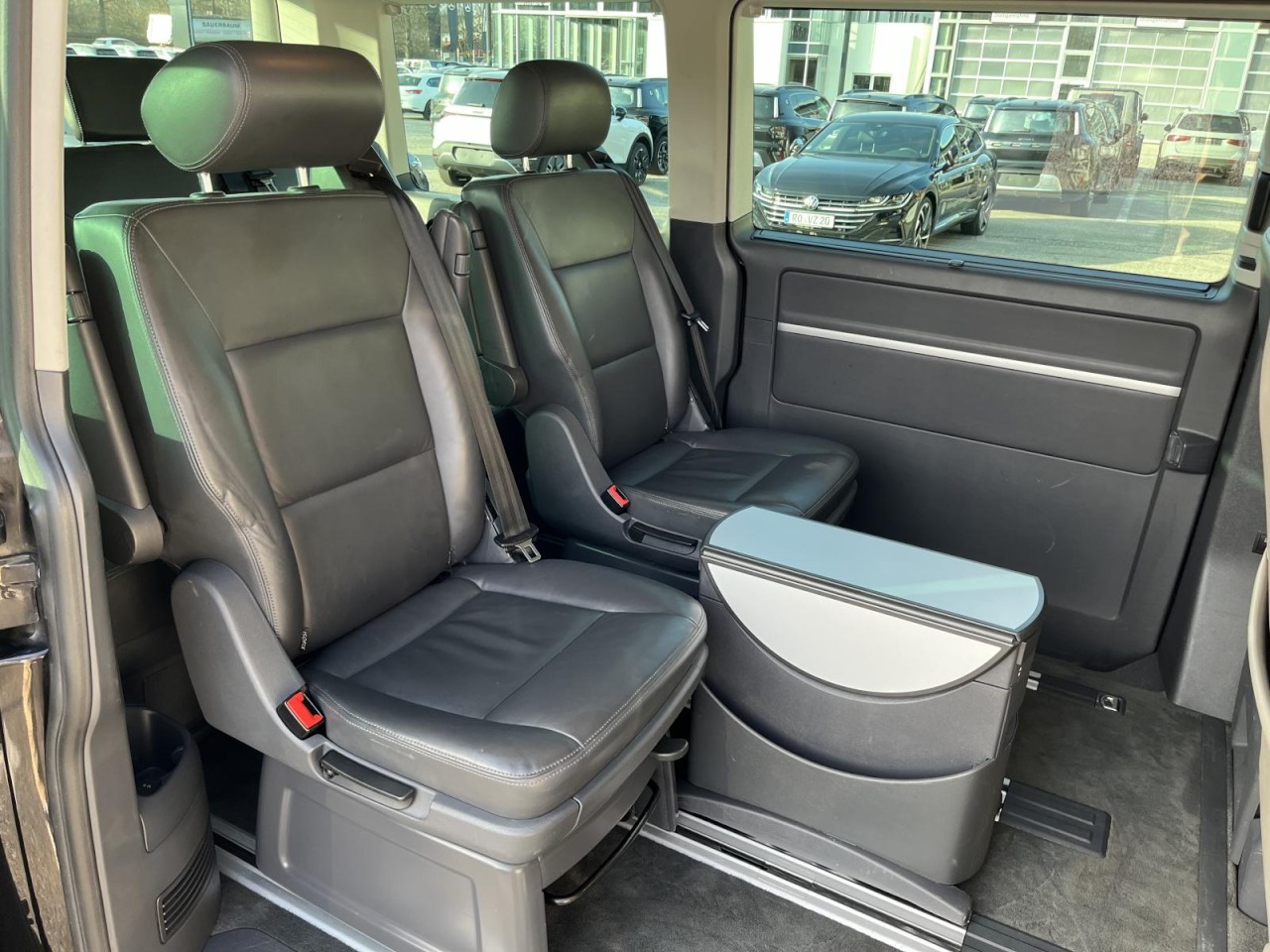 Multivan Highline 2,0 TDI DSG (AHK+Navi) Klima