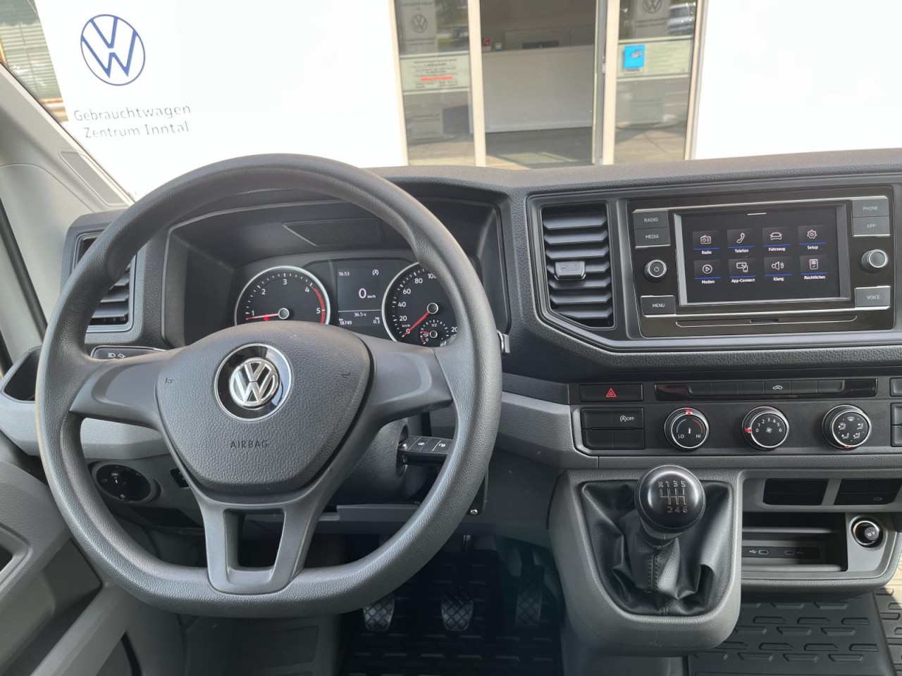 Crafter 35 EK MR Kofferaufbau Spier LBW 2,0 TDI (RearView)