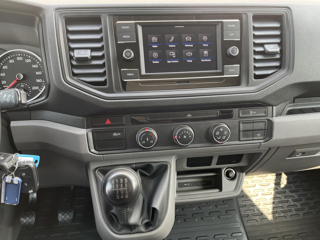 Crafter 35 EK MR Kofferaufbau Spier LBW 2,0 TDI (RearView)