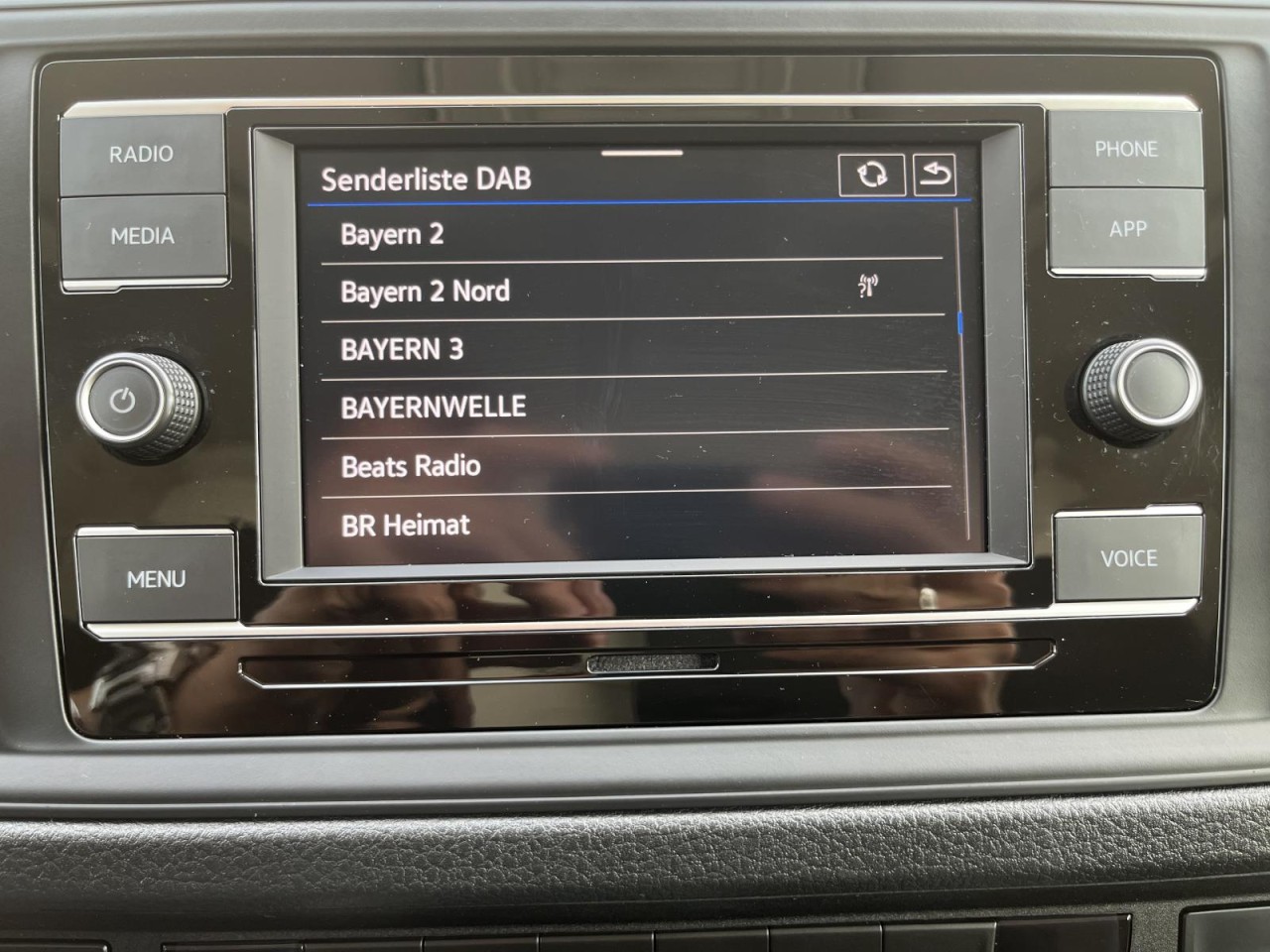 Crafter 35 EK MR Kofferaufbau Spier LBW 2,0 TDI (RearView)