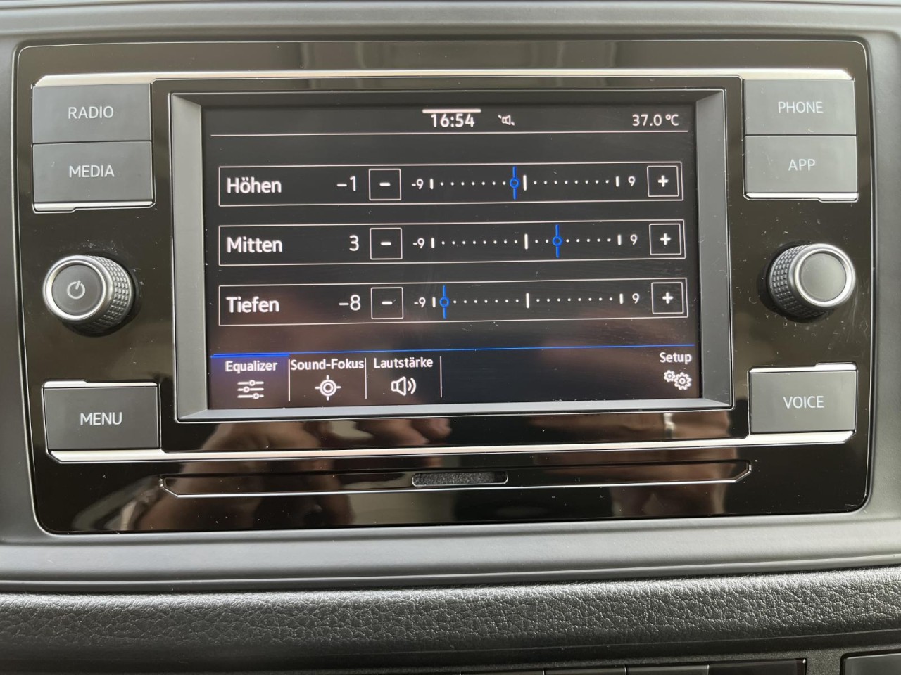 Crafter 35 EK MR Kofferaufbau Spier LBW 2,0 TDI (RearView)