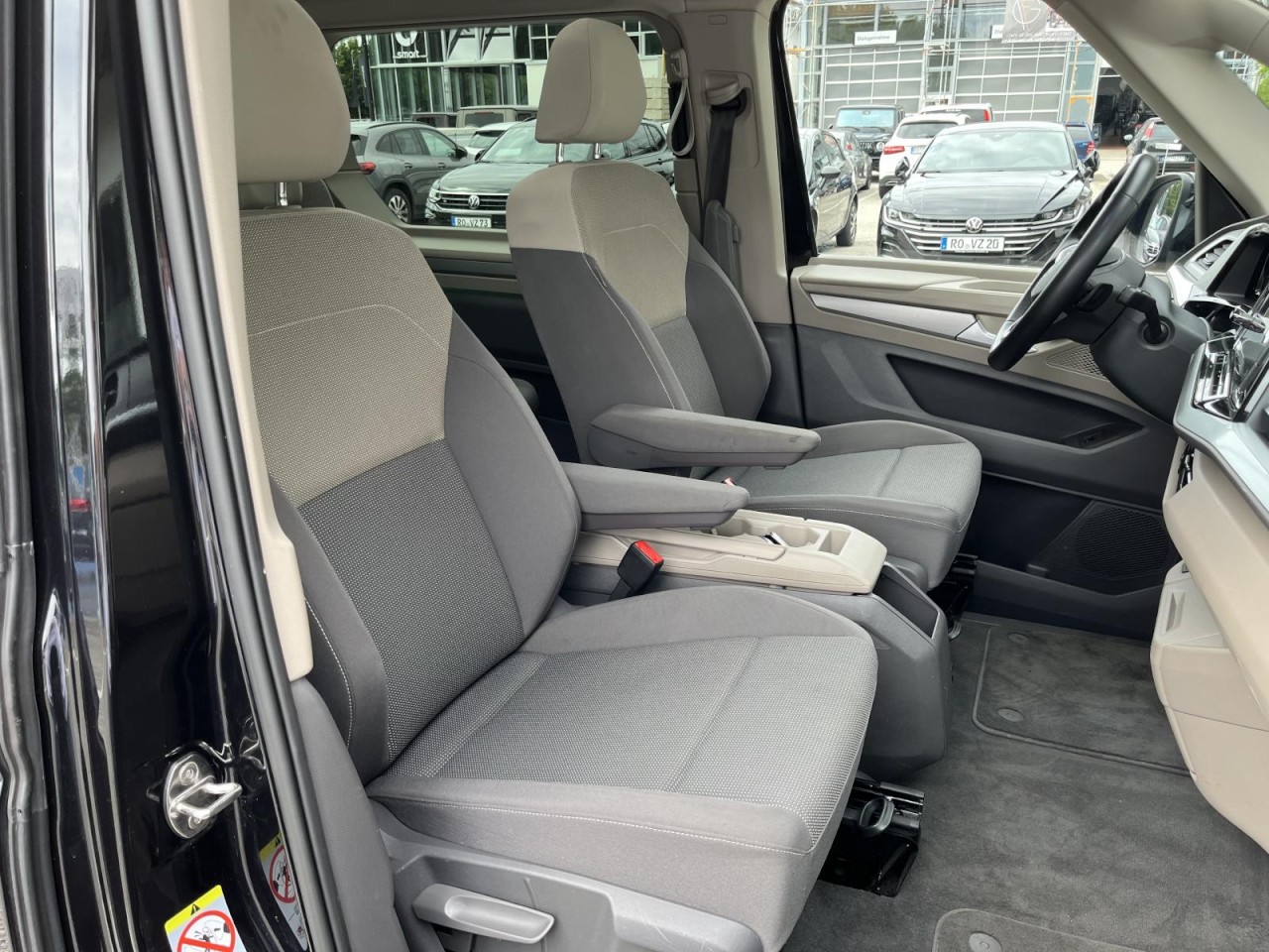 Multivan T7 2,0 TSI DSG Life KÜ (IQ.Light+Sitzhzg.+Pano)
