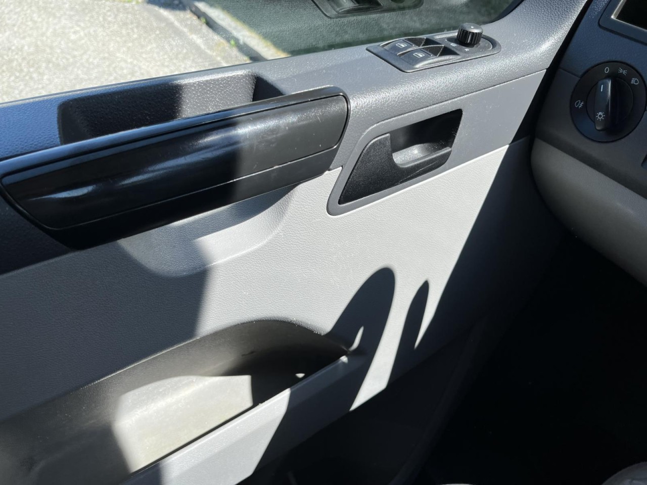 Transporter T5 2,0 TDI Pritsche lang Doppelkabine (Klima)