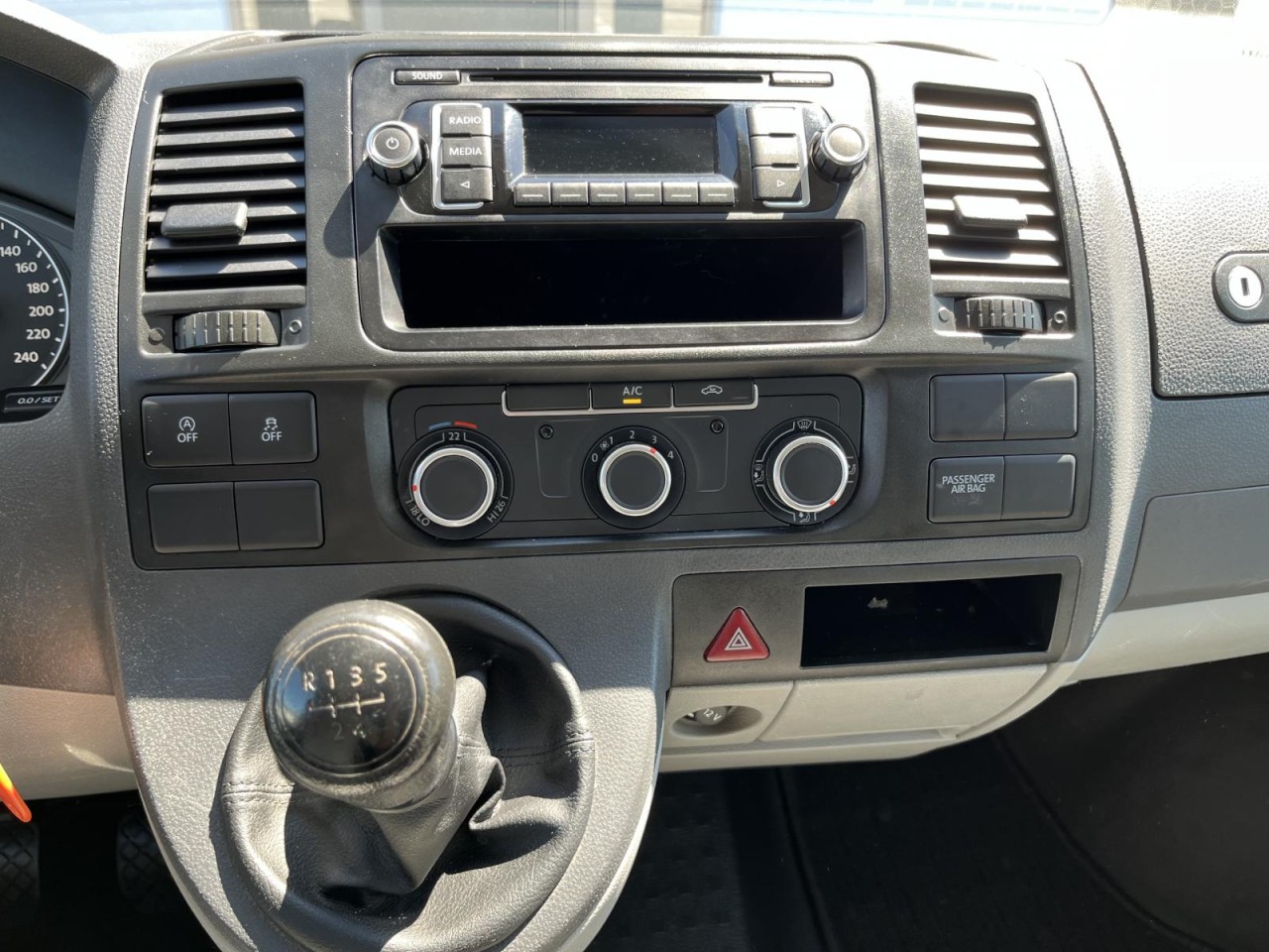 Transporter T5 2,0 TDI Pritsche lang Doppelkabine (Klima)