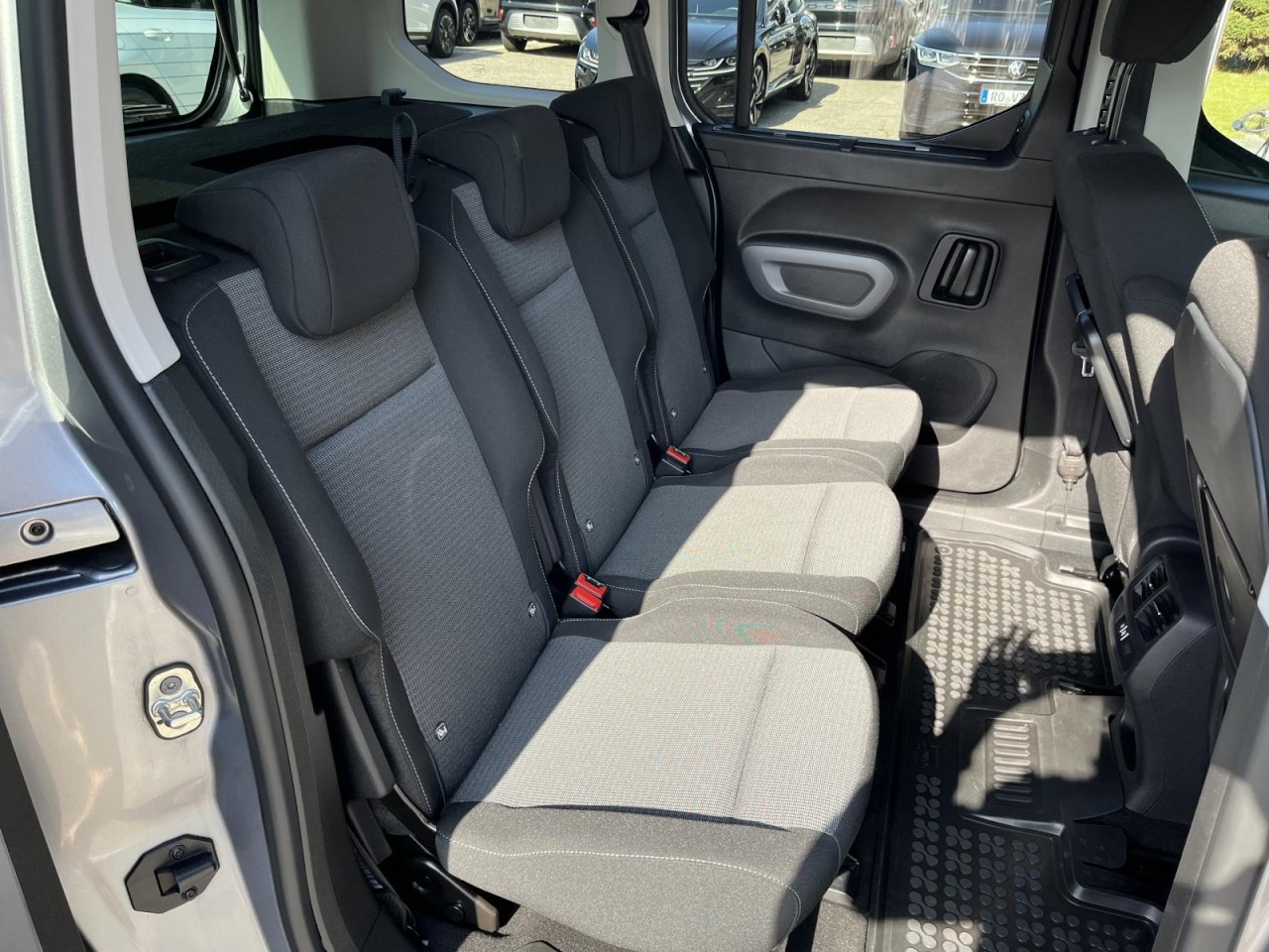 Proace City Verso L1 1,5D-4D (Navi+Rückfahrkamera)