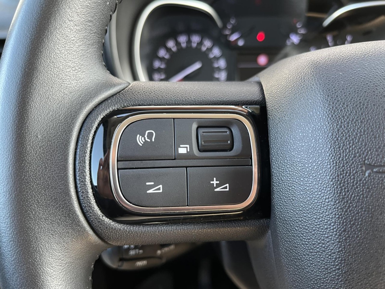 Proace City Verso L1 1,5D-4D (Navi+Rückfahrkamera)