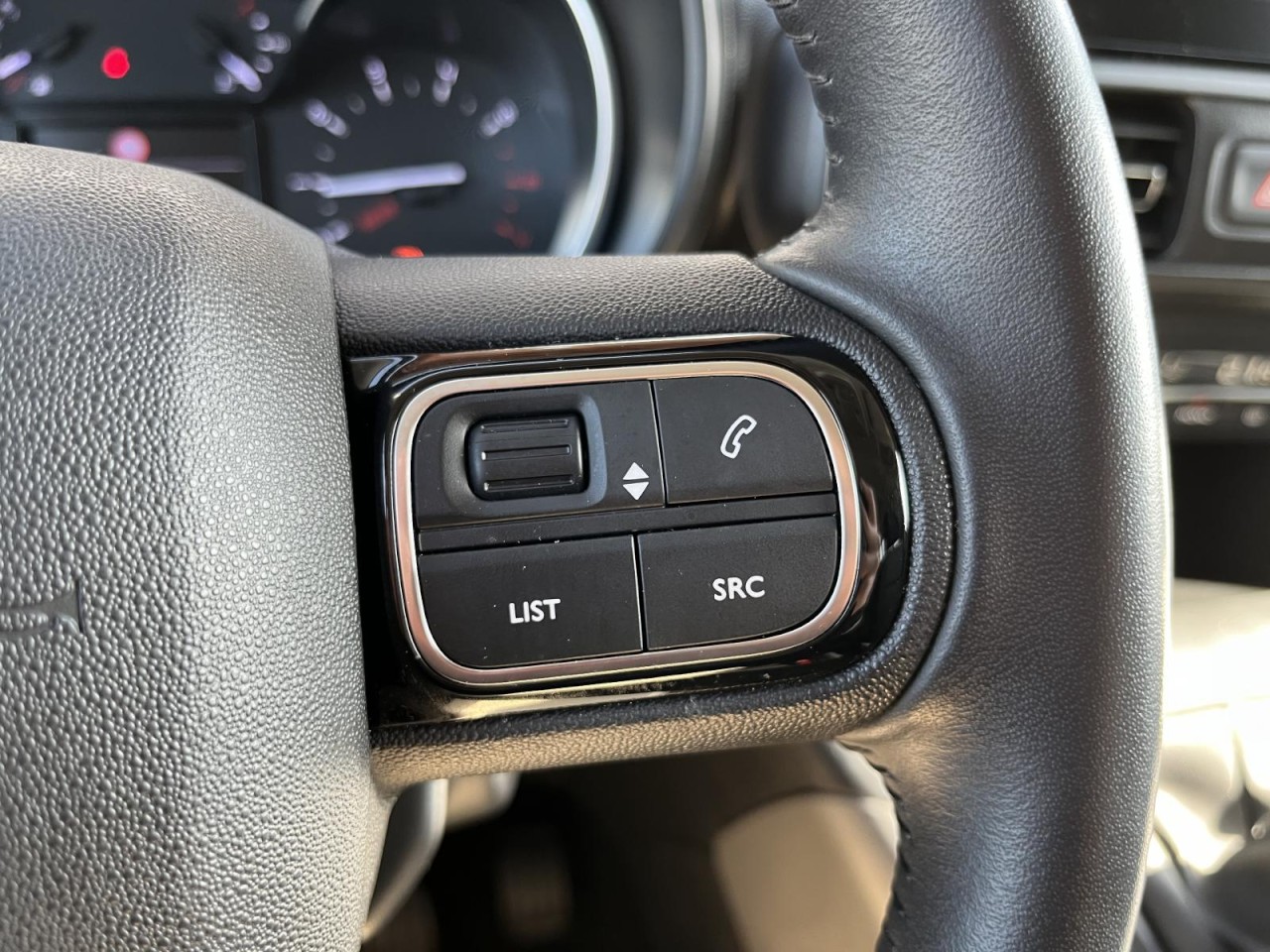 Proace City Verso L1 1,5D-4D (Navi+Rückfahrkamera)