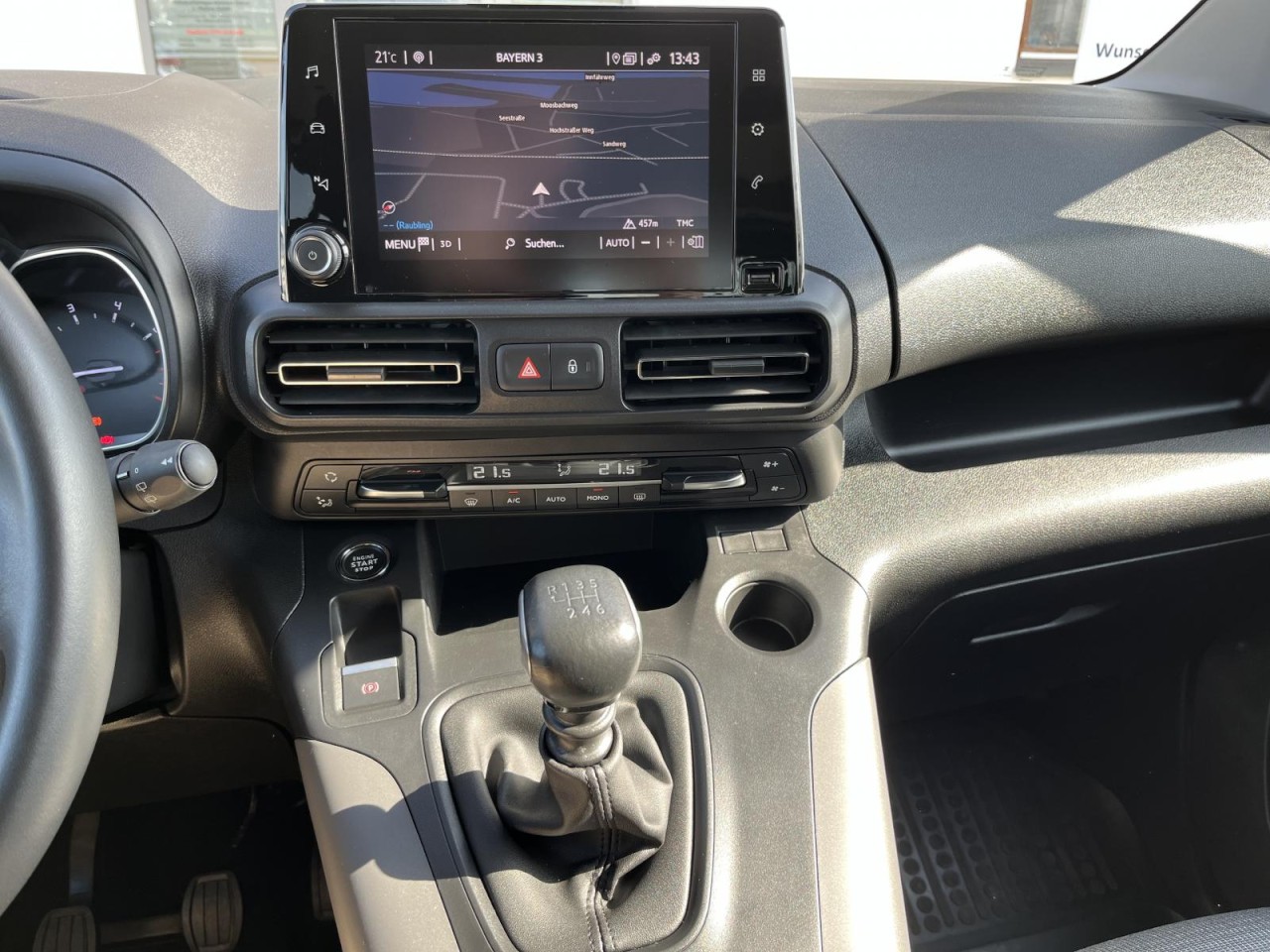 Proace City Verso L1 1,5D-4D (Navi+Rückfahrkamera)