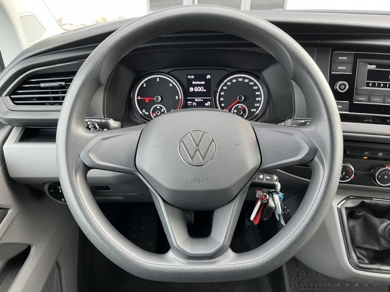 Transporter Kasten T6.1 KR 2,0 TDI (AHK+Klima+PDC)