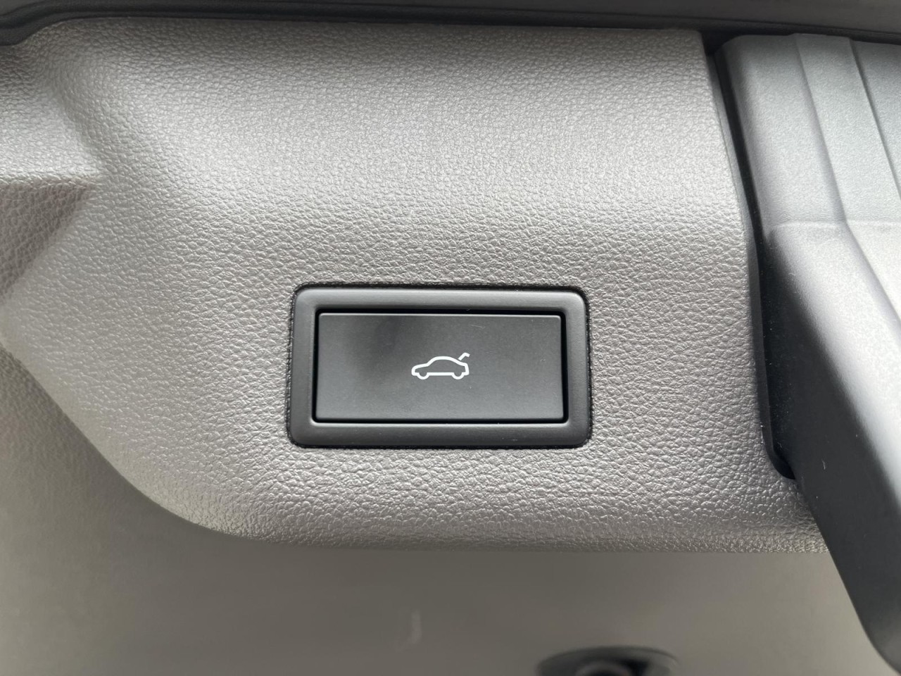 Multivan T7 Life KÜ 2,0 TDI DSG (IQLight+Navi+Standhzg.)