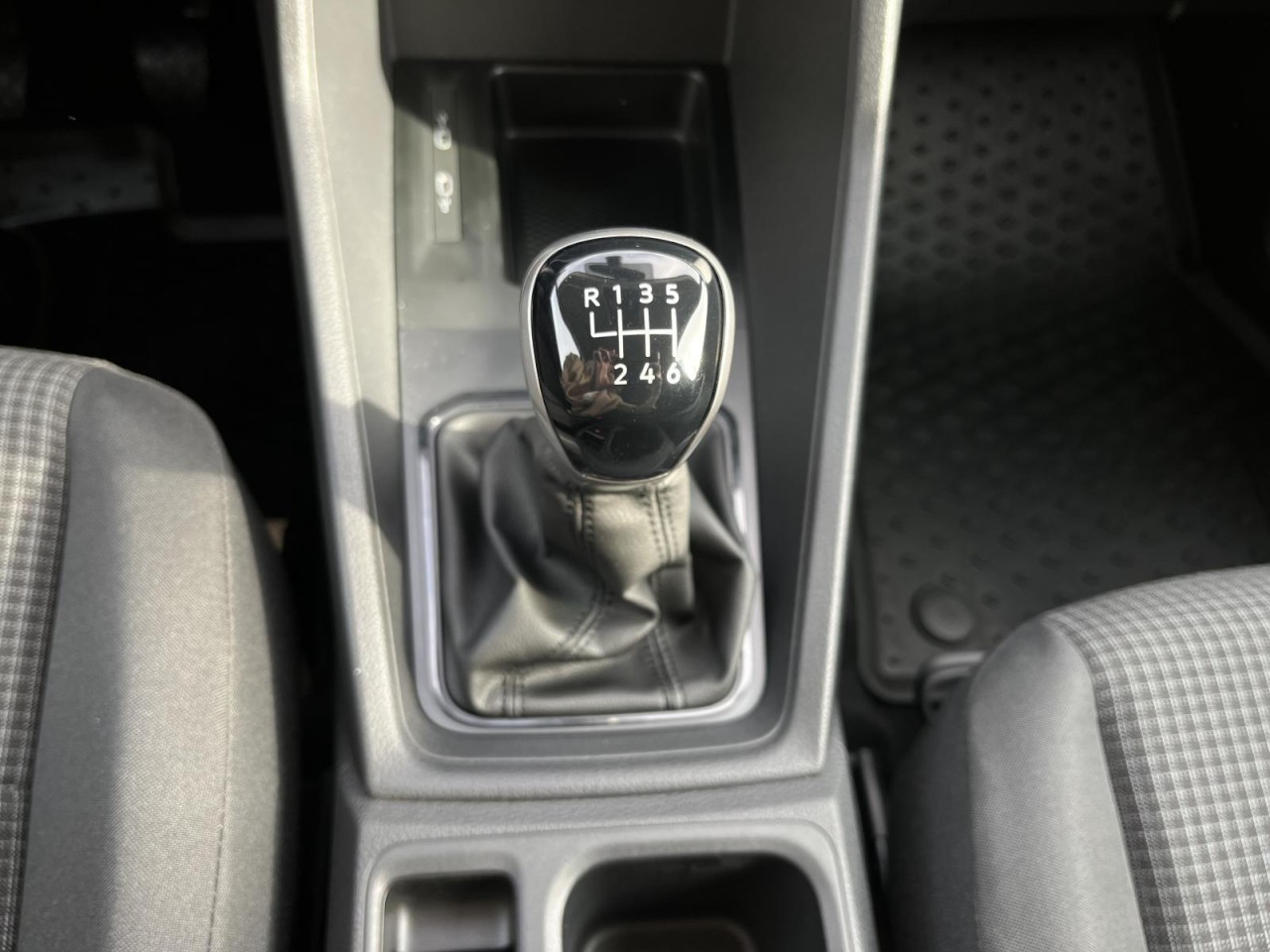 Caddy Cargo 2.0 TDI (PDC+DAB+) Klima