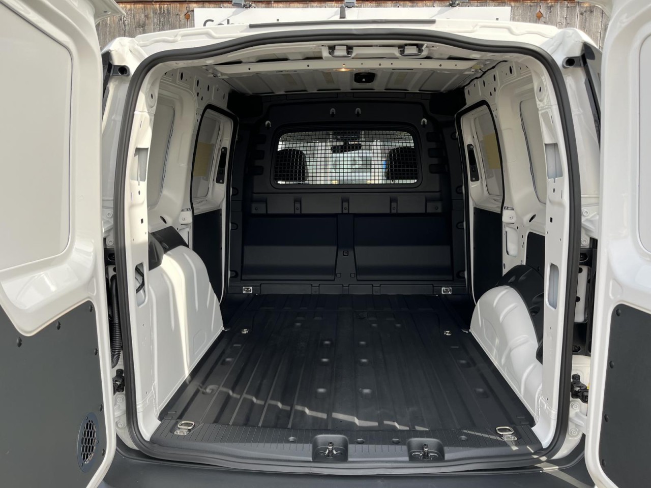Caddy Cargo 2.0 TDI (PDC+DAB+) Klima