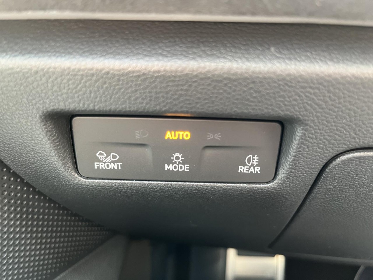 Amarok T1 Style 2,0 TDI Automatik (Klima+Navi+LED)