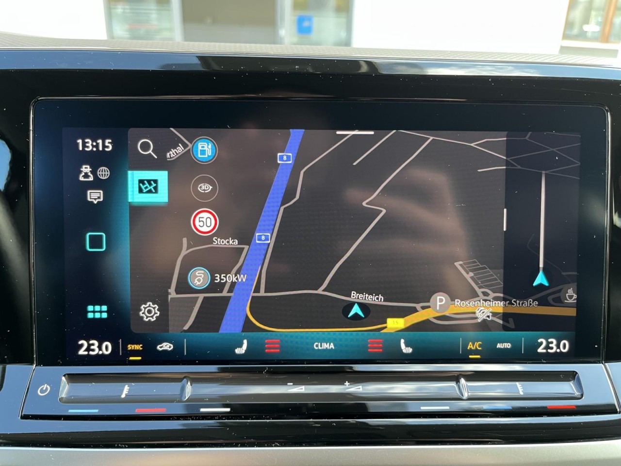 Multivan T7 Life 2,0 TDI DSG KÜ (LED+AHK+Navi)