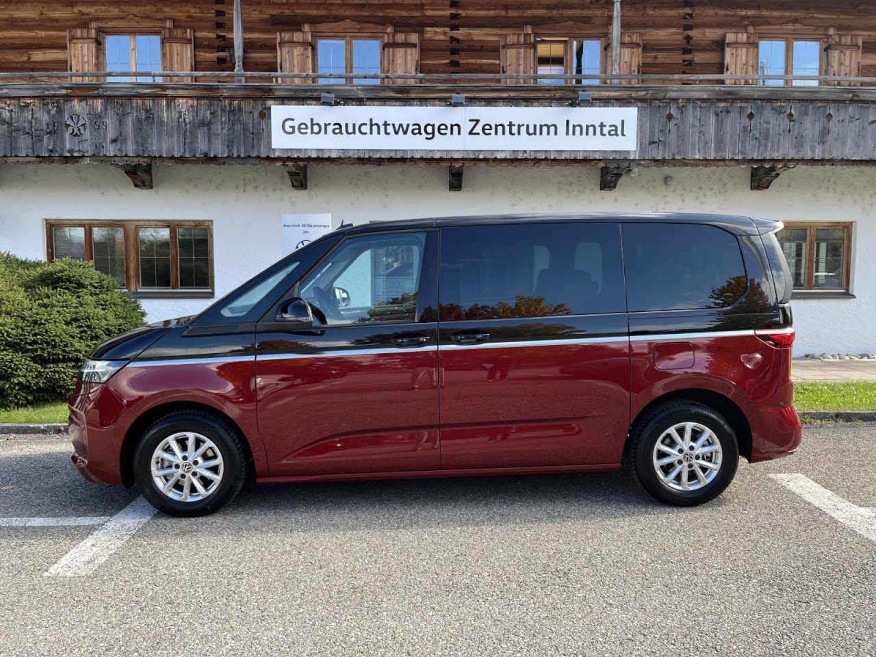 Multivan T7 Life 2,0 TDI DSG KÜ (LED+AHK+Navi)